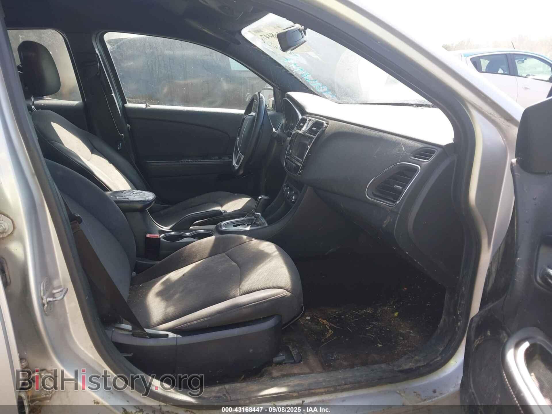 2012 CHRYSLER 200 - VIN: 1C3CCBBB1CN331065 - Фото 5
