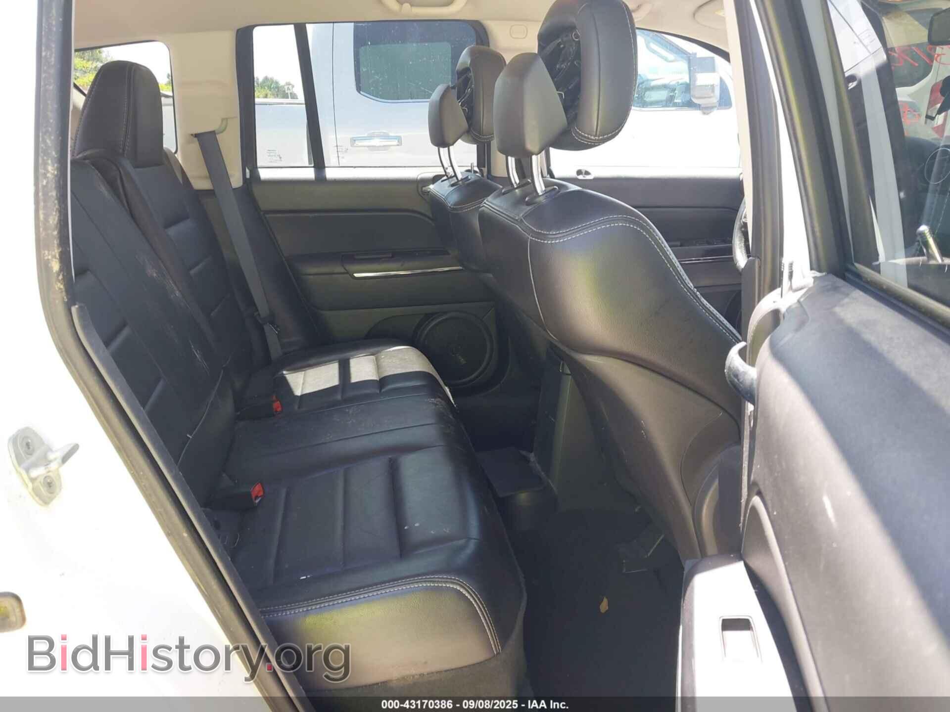 2012 JEEP COMPASS - VIN: 1C4NJDCB1CD564194 - Фото 8