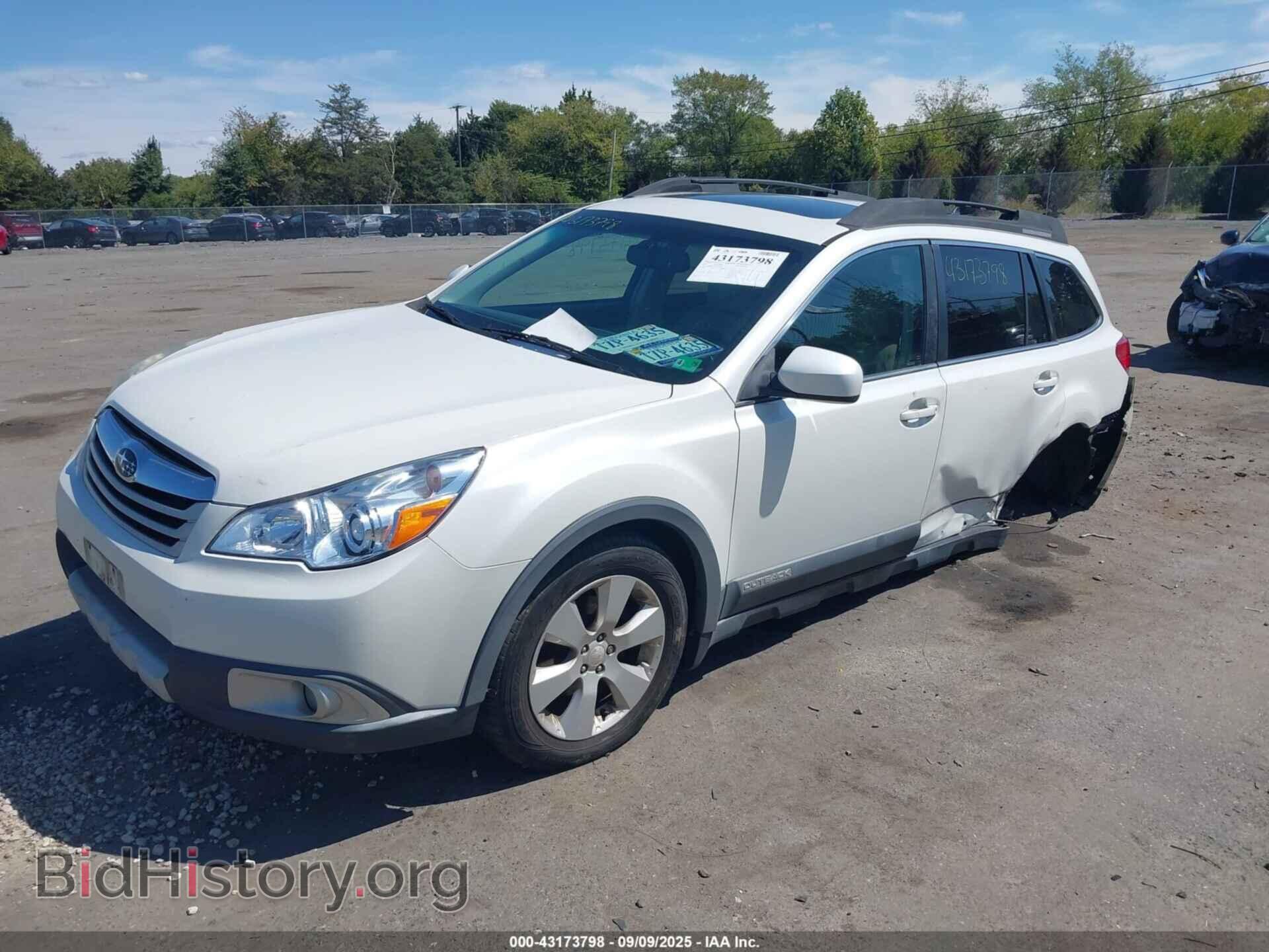 2011 SUBARU OUTBACK - VIN: 4S4BRBLC7B3414129 - Фото 2