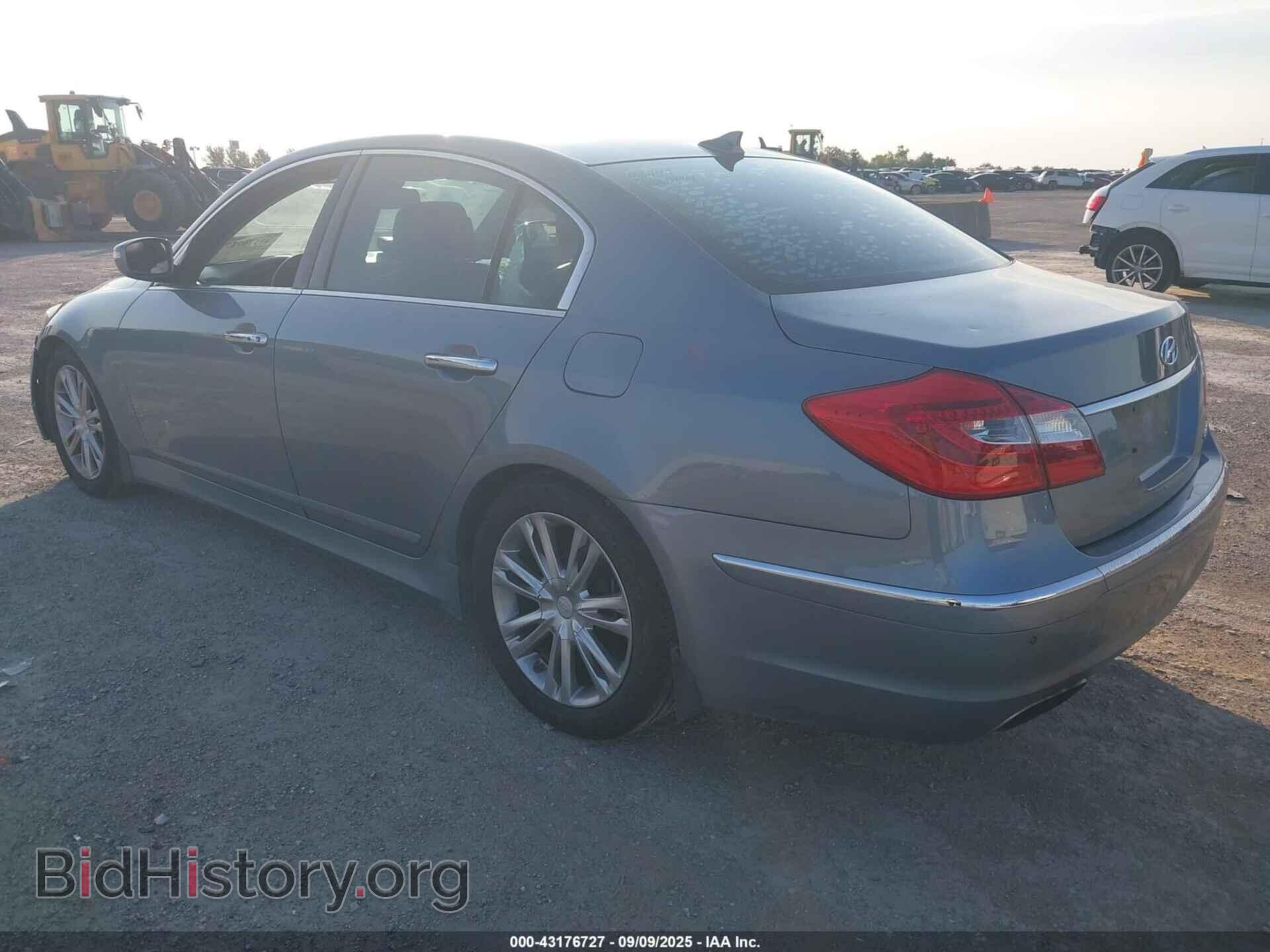 2013 HYUNDAI GENESIS - VIN: KMHGC4DD9DU256044 - Фото 3