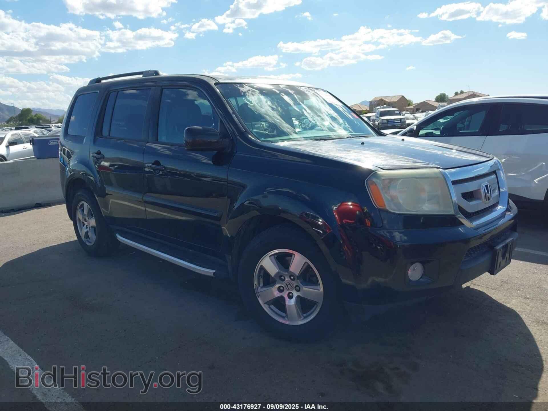 Photo 5FNYF3H59BB011795 - HONDA PILOT 2011