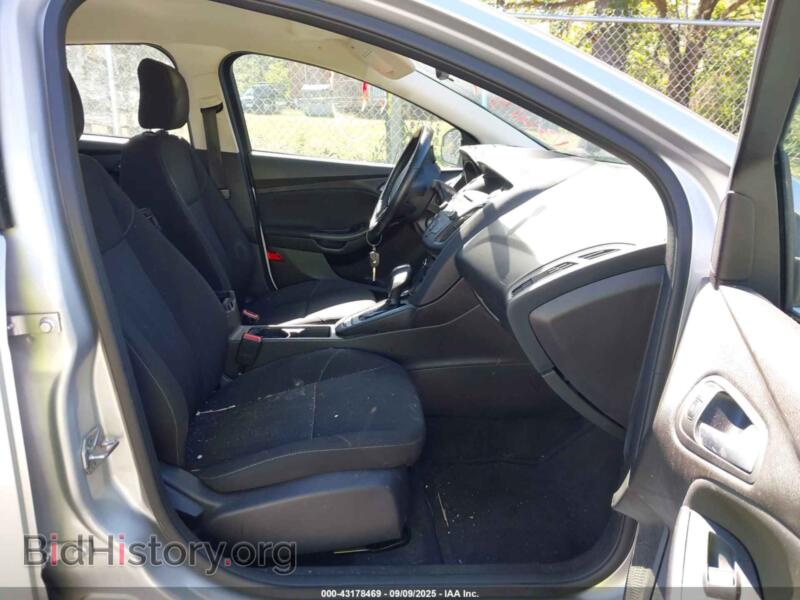 2016 Ford FOCUS (VIN 1FADP3F24GL279555) — photo 5 of 16