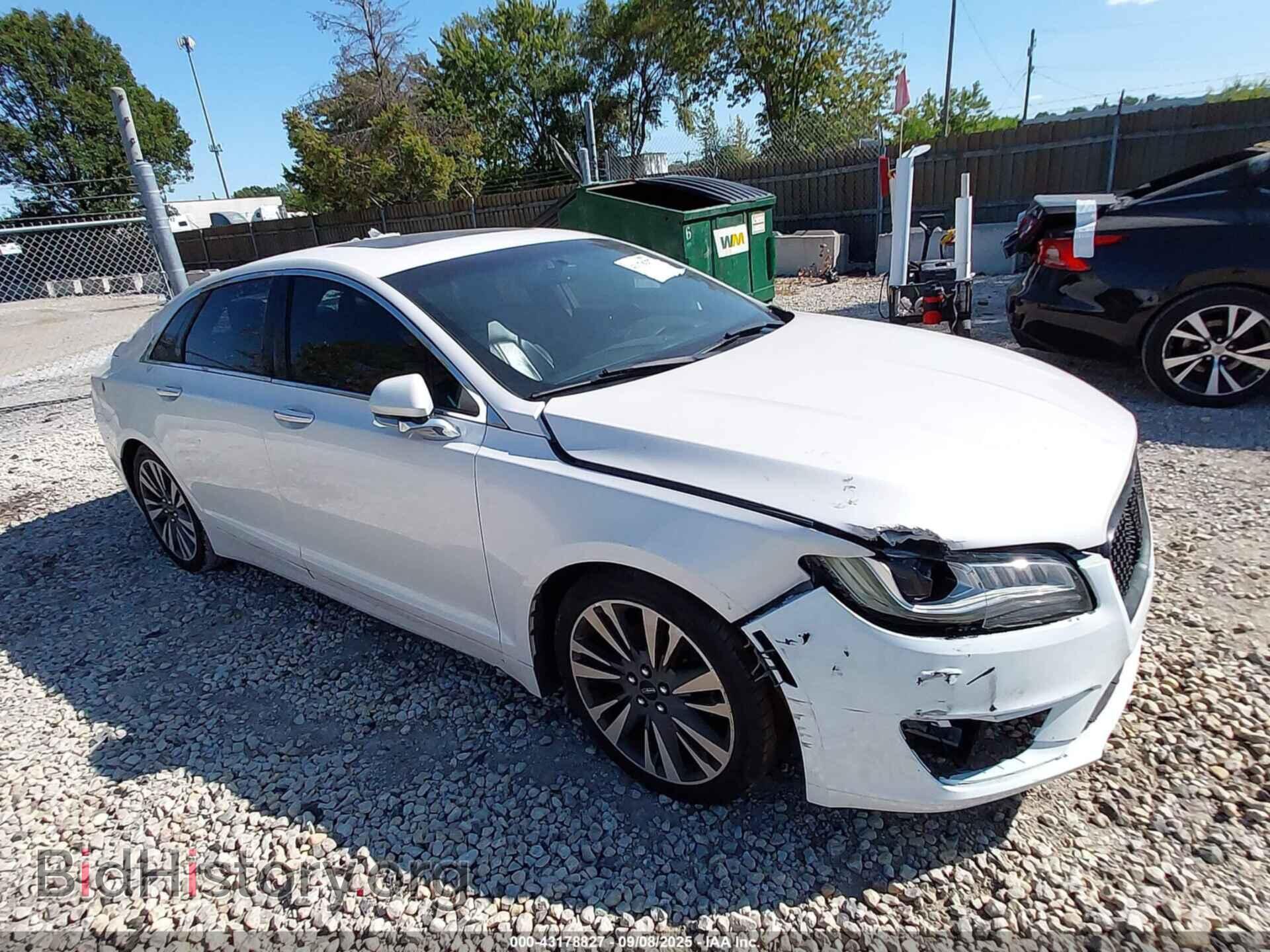 Фотография 3LN6L5E95HR648446 - LINCOLN MKZ 2017