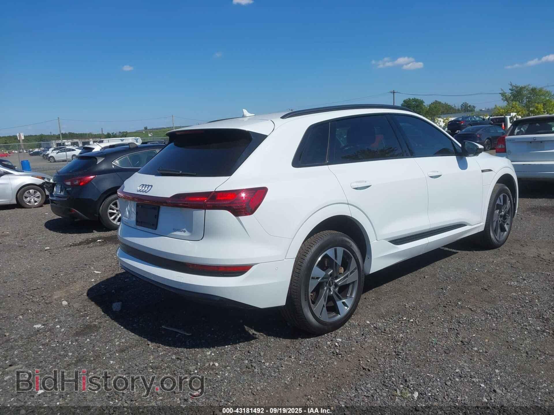 2022 AUDI E-TRON - VIN: WA1AAAGE0NB042425 - Photo 4