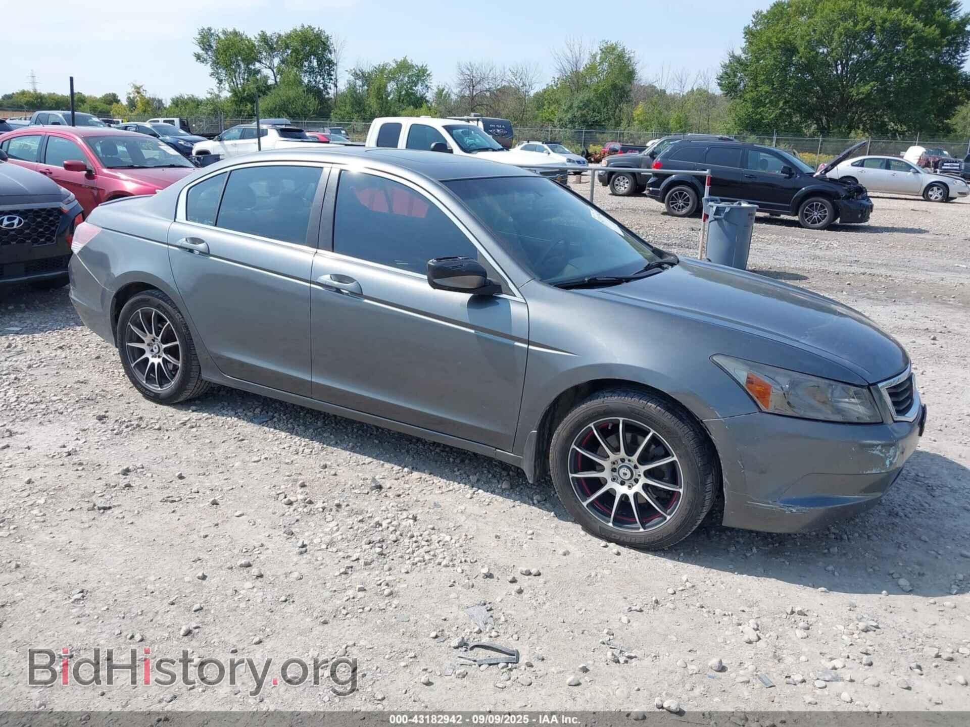Photo 1HGCP26888A028556 - HONDA ACCORD 2008