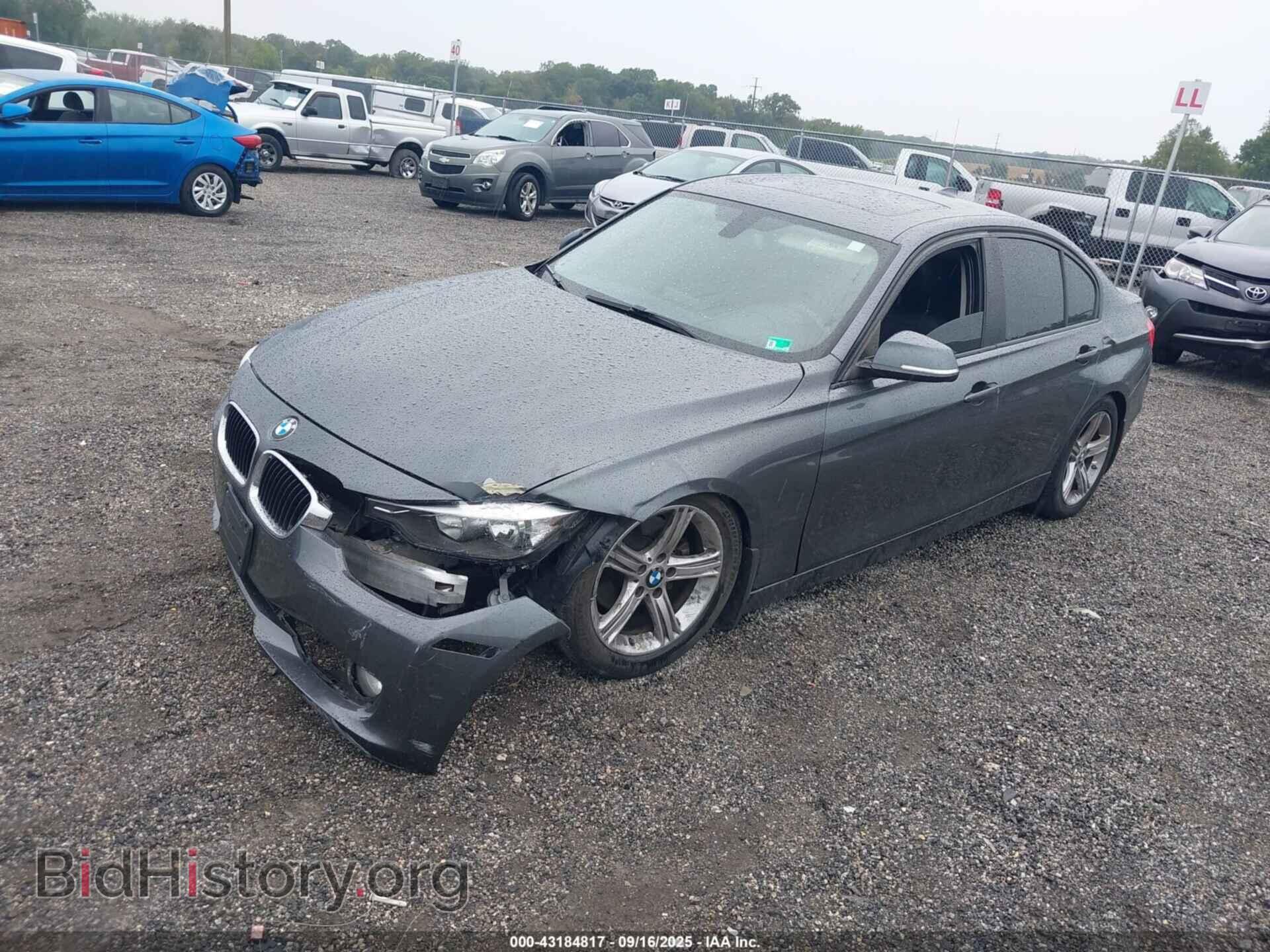 2013 BMW 328I - VIN: WBA3B5C55DF595004 - Фото 2