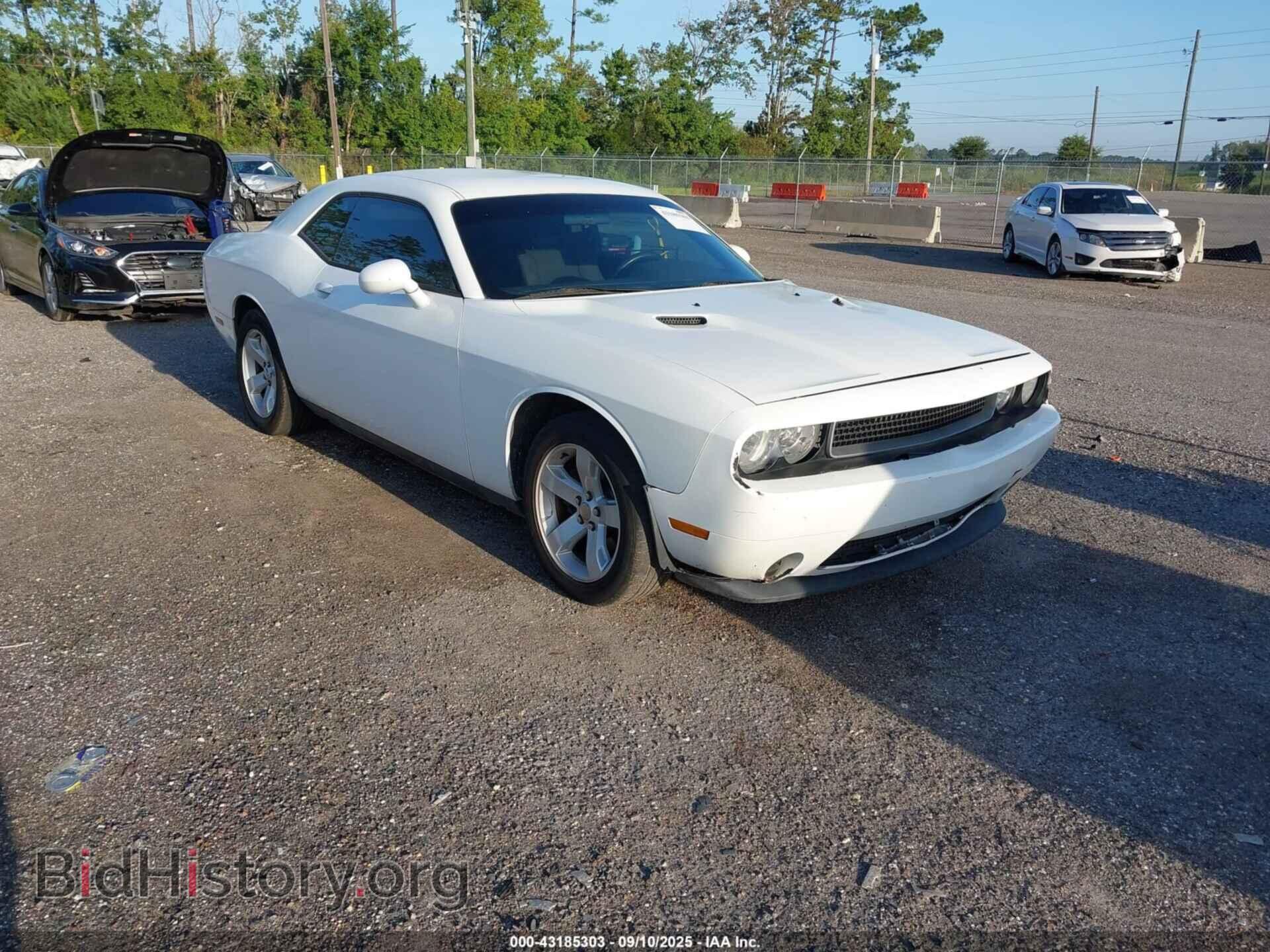 Photo 2C3CDYAGXEH184866 - DODGE CHALLENGER 2014