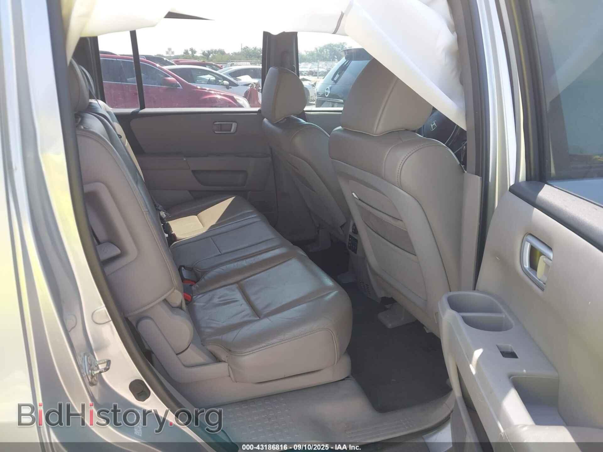 2011 HONDA PILOT - VIN: 5FNYF3H66BB036372 - Photo 8