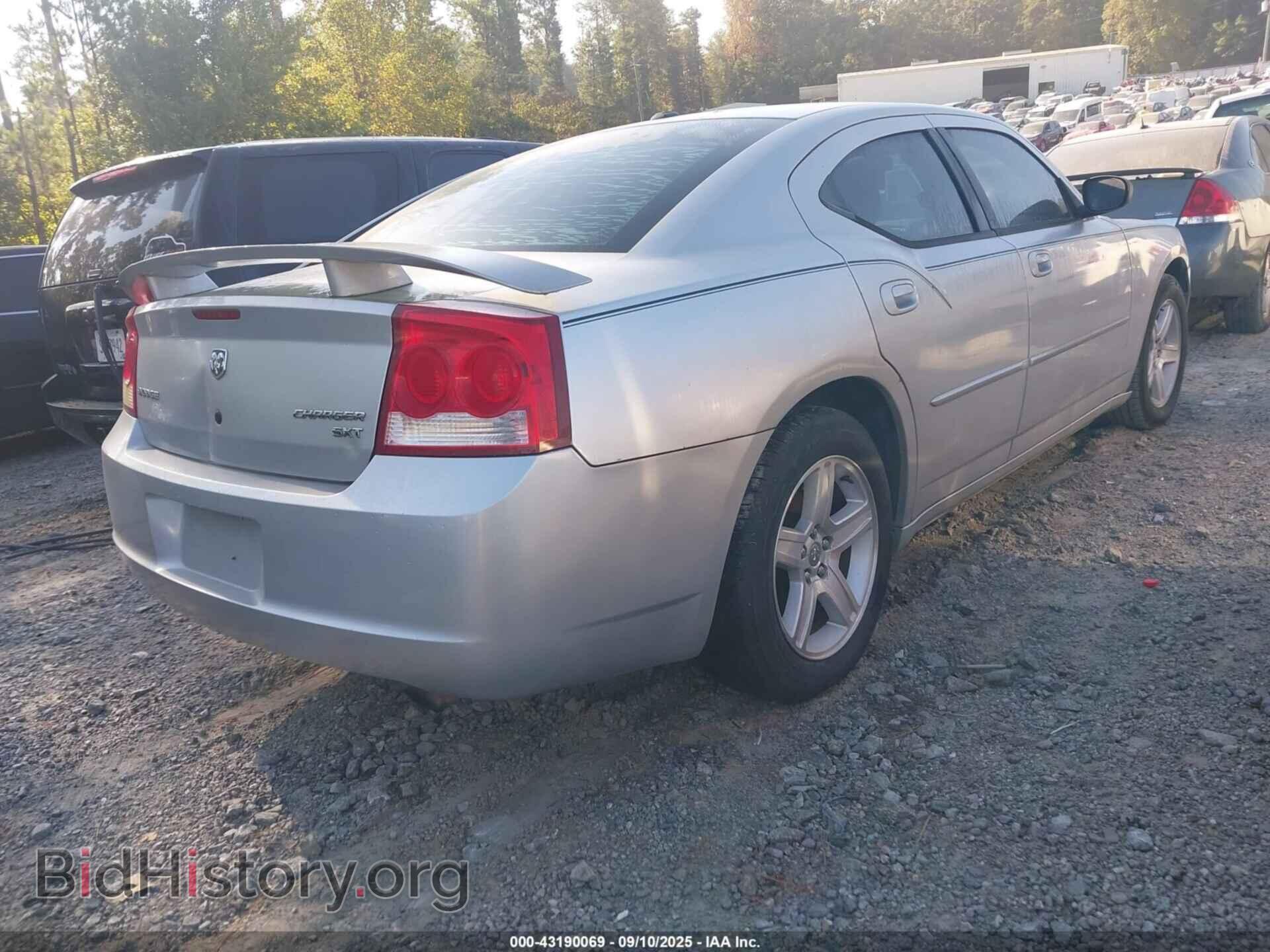 2010 DODGE CHARGER - VIN: 2B3CA3CV4AH138190 - Фото 4