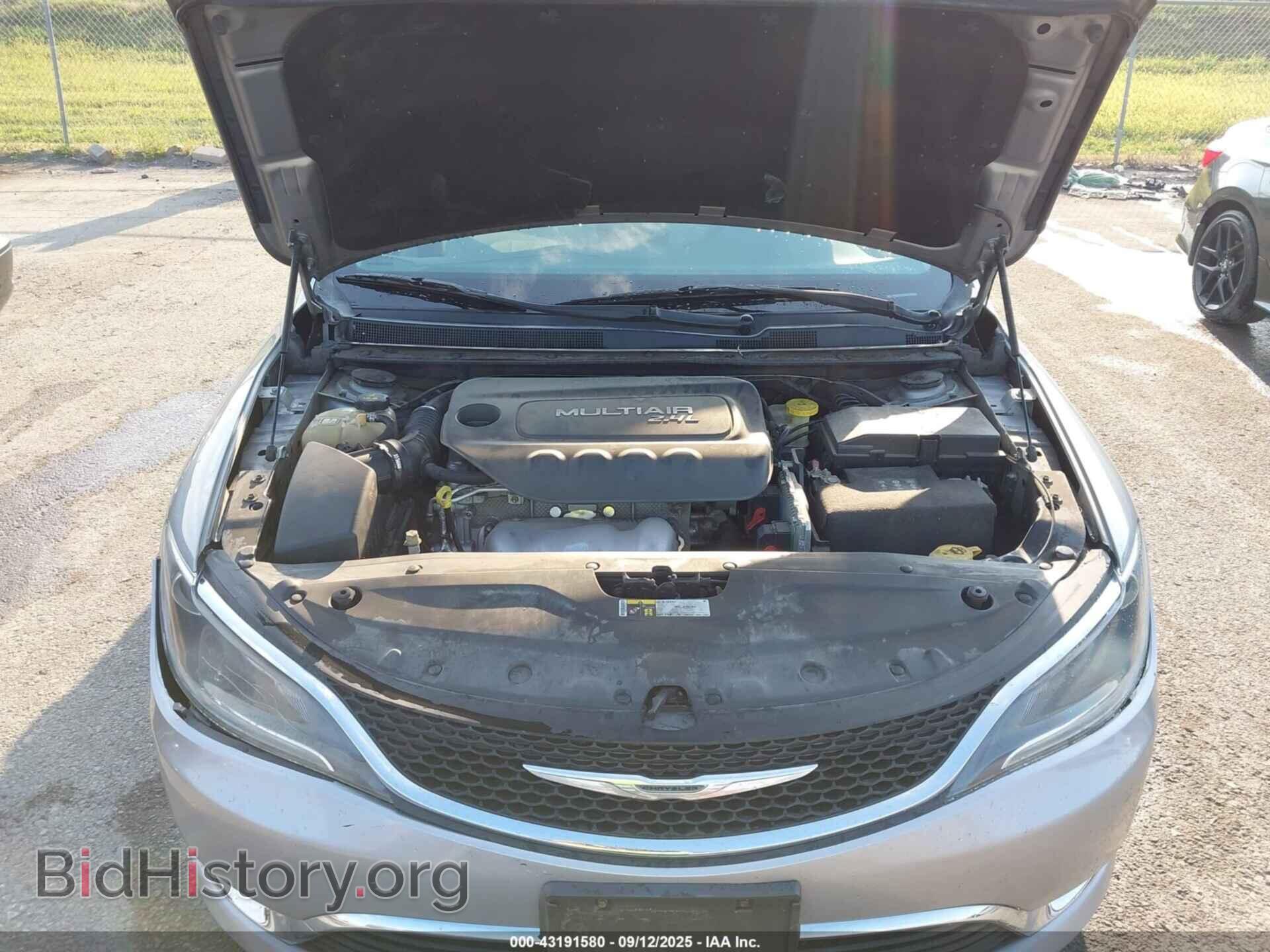 2016 CHRYSLER 200 - VIN: 1C3CCCAB6GN105603 - Фото 10