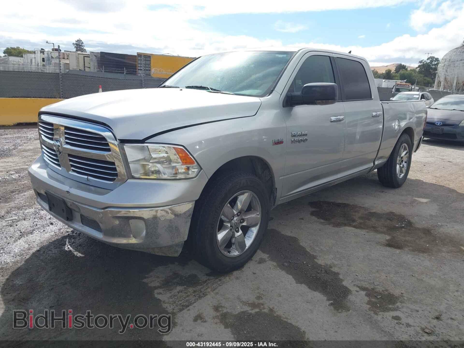 2017 RAM 1500 - VIN: 1C6RR6TT4HS651337 - Фото 2