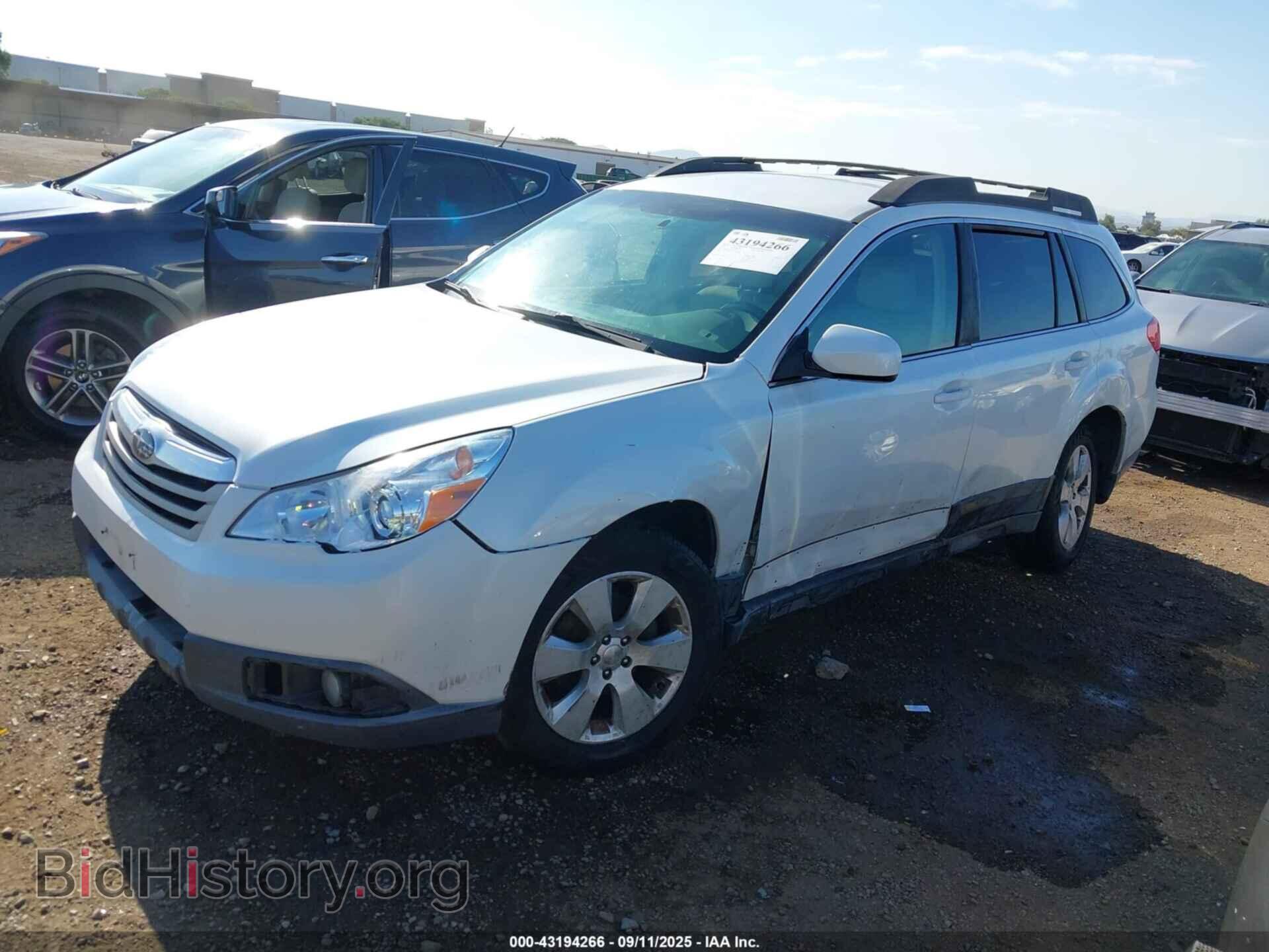 2011 SUBARU OUTBACK - VIN: 4S4BRBCC2B3395733 - Фото 2