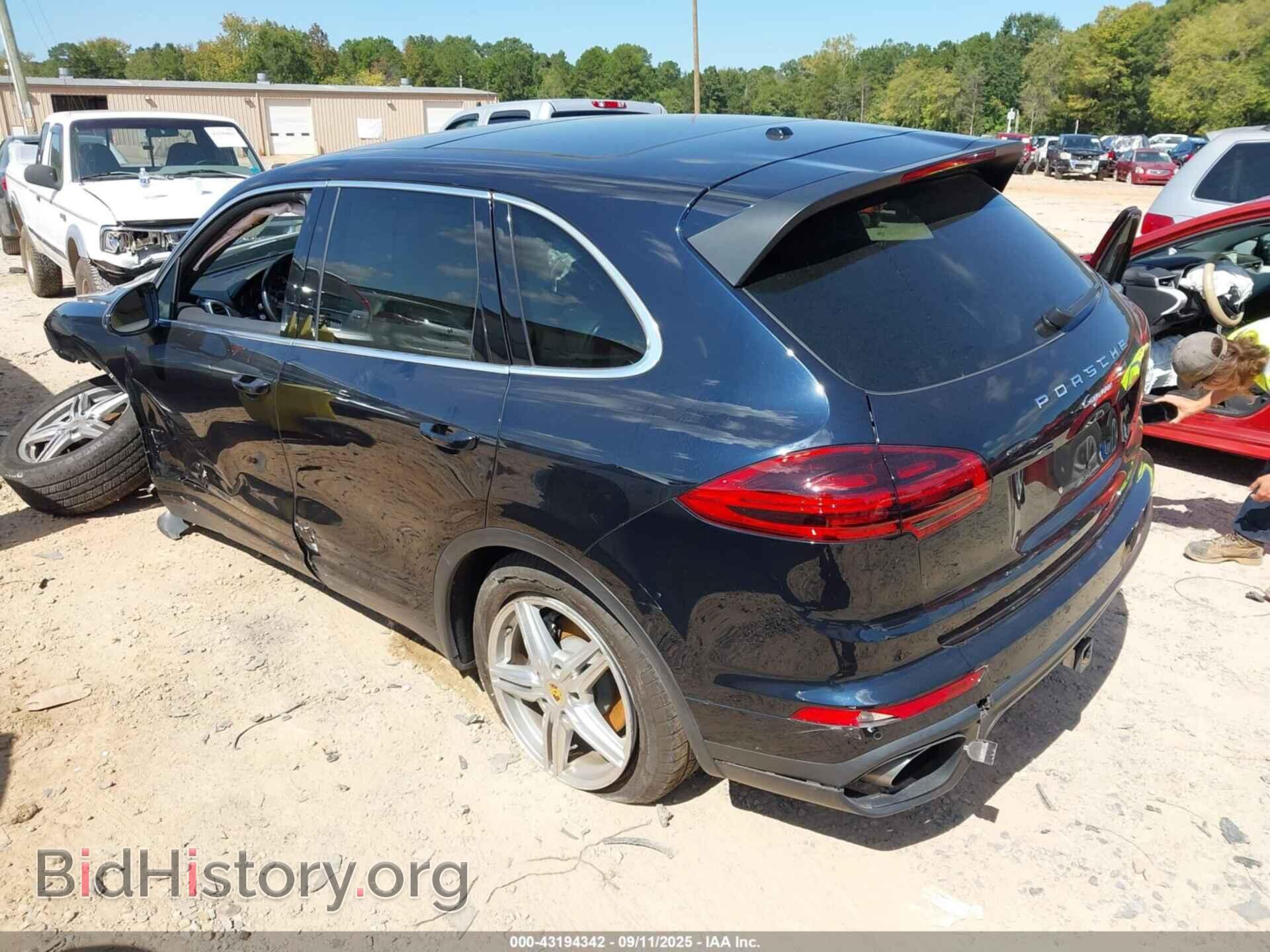 2016 PORSCHE CAYENNE - VIN: WP1AA2A28GKA11418 - Фото 3