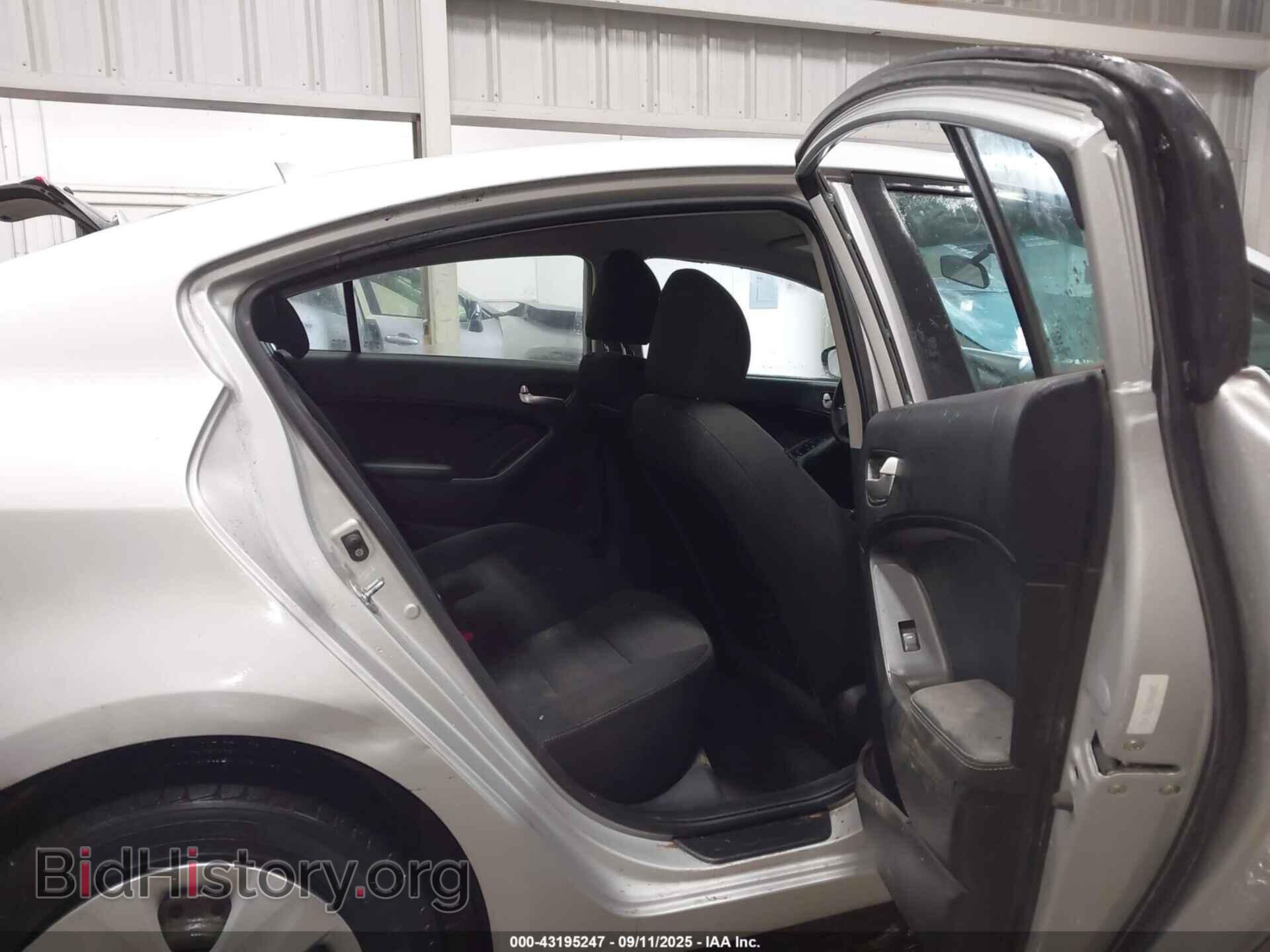 2017 KIA FORTE - VIN: 3KPFK4A77HE149273 - Фото 8
