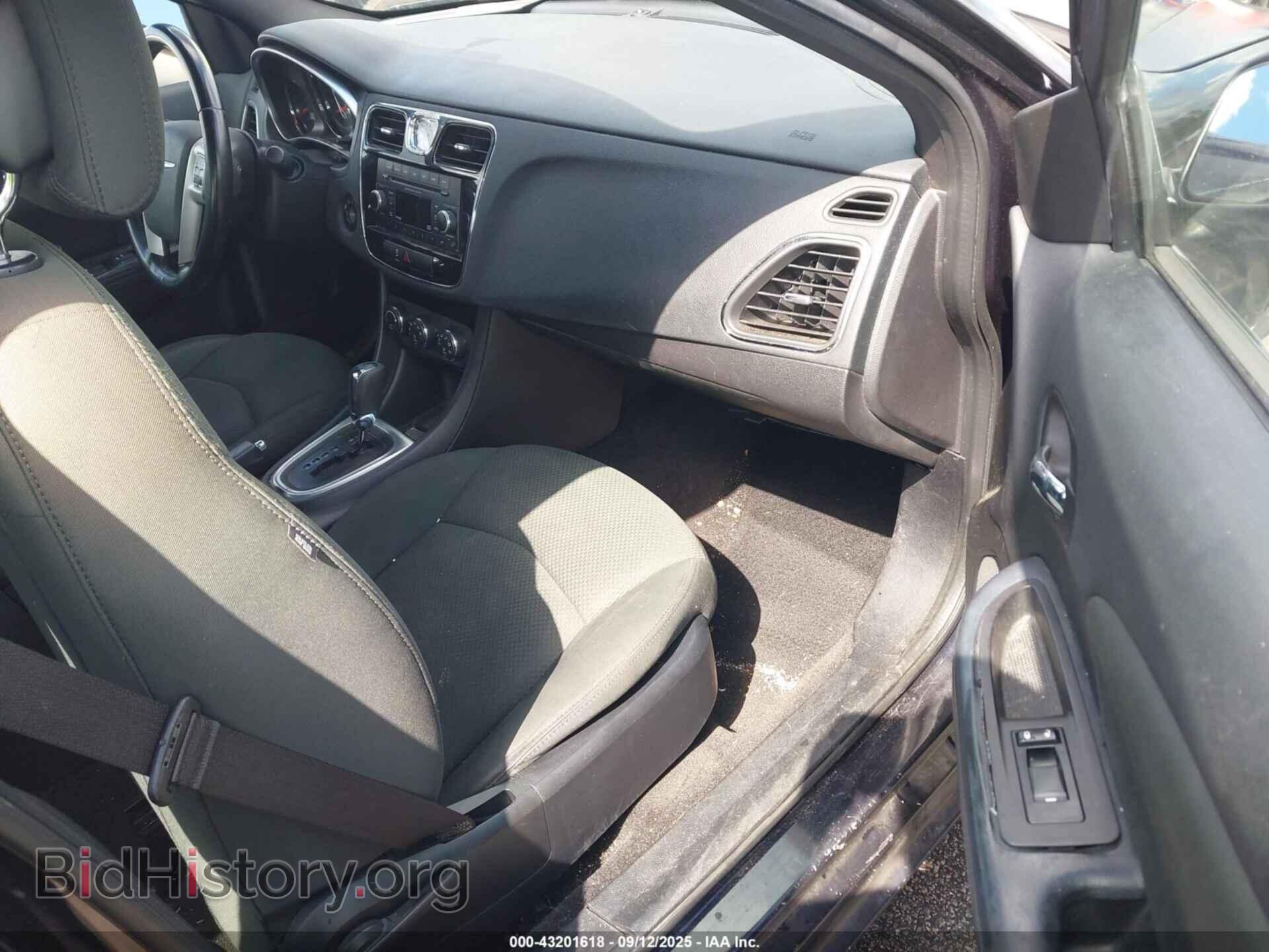 2012 CHRYSLER 200 - VIN: 1C3CCBBB8CN124849 - Фото 5