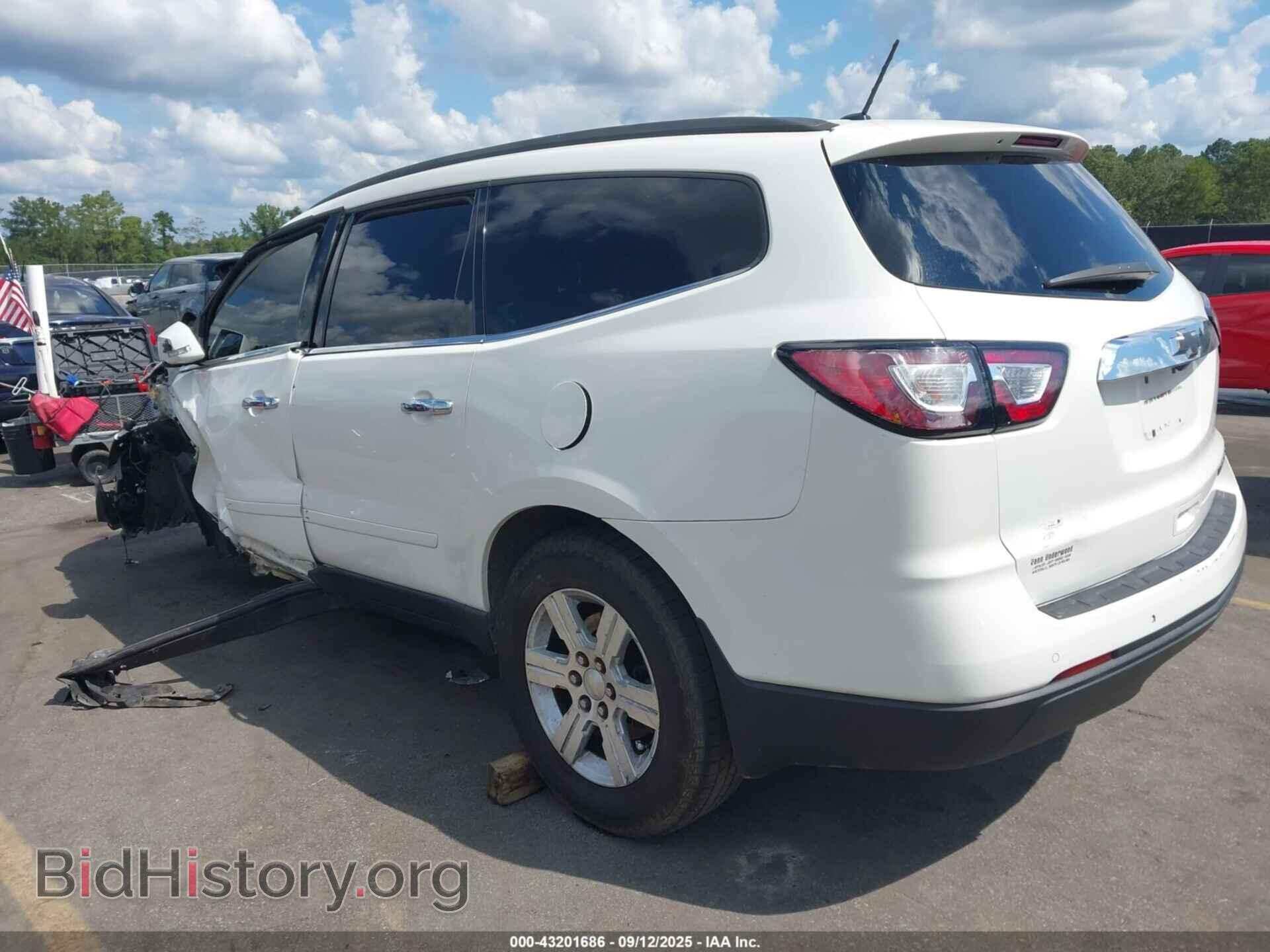 2014 CHEVROLET TRAVERSE - VIN: 1GNKRGKD2EJ100181 - Фото 3