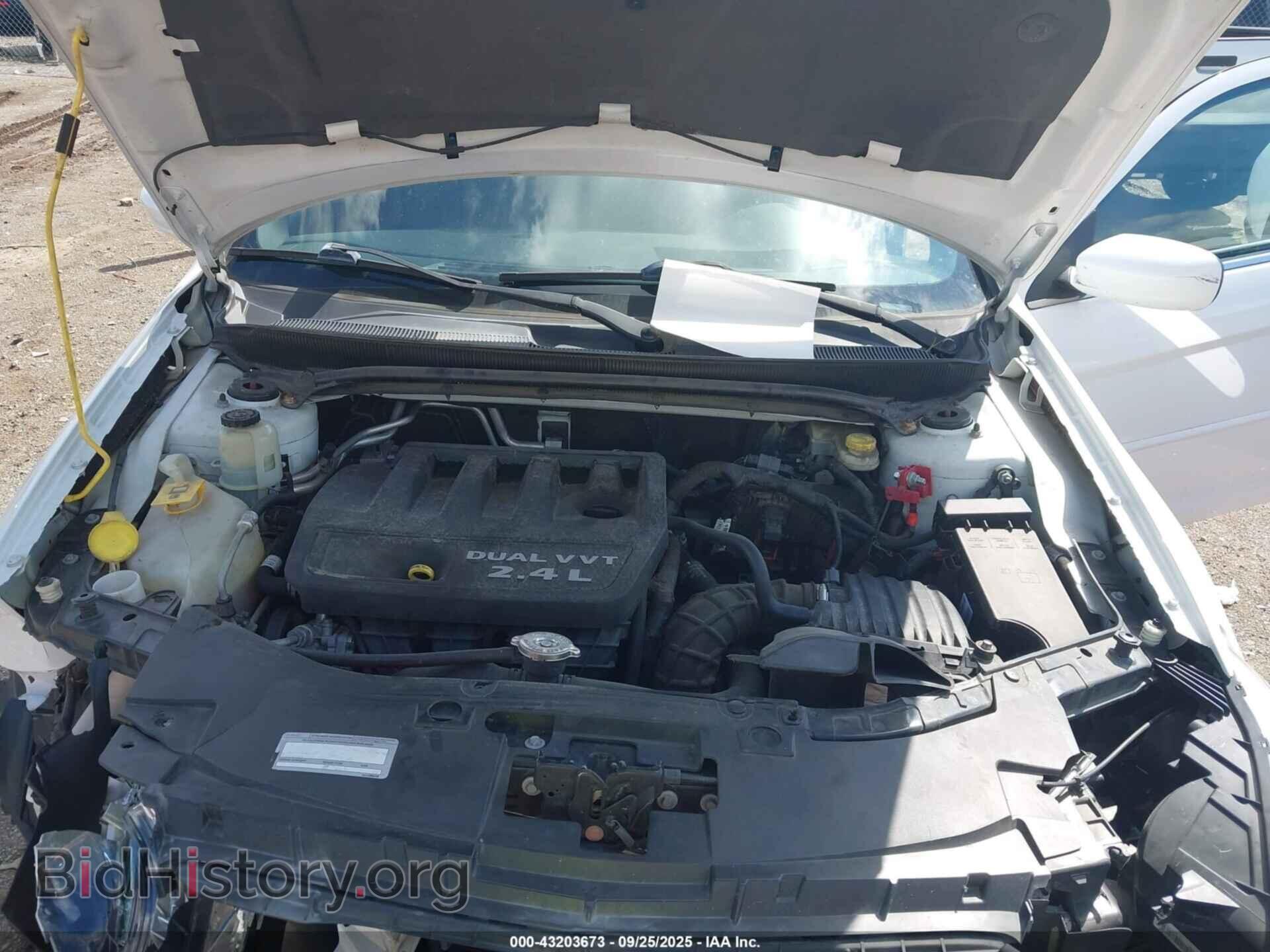 2012 CHRYSLER 200 - VIN: 1C3CCBAB5CN244559 - Фото 10