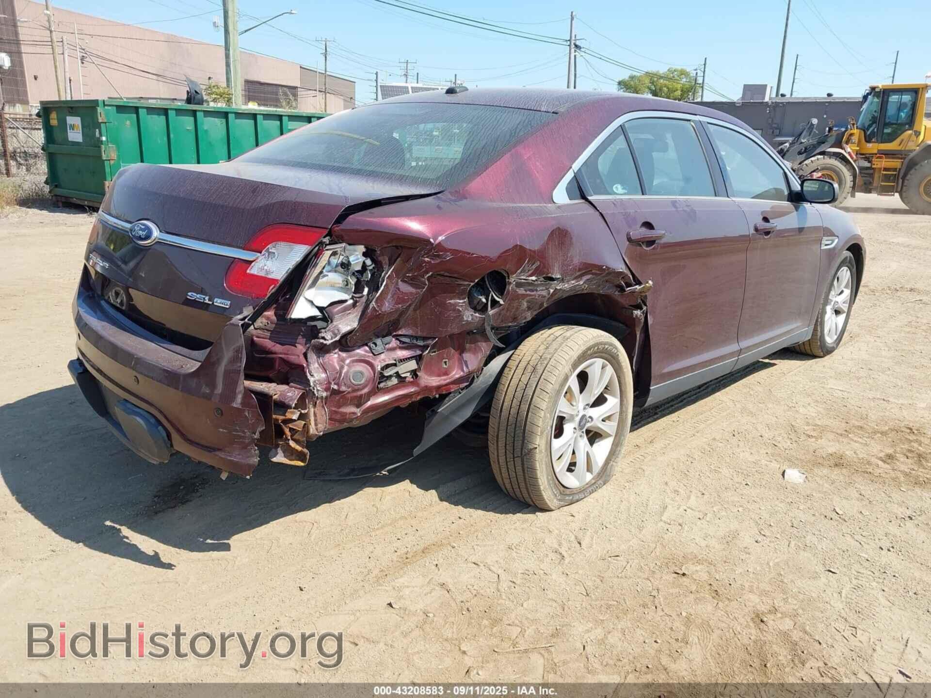 2011 FORD TAURUS - VIN: 1FAHP2HW0BG142352 - Фото 4