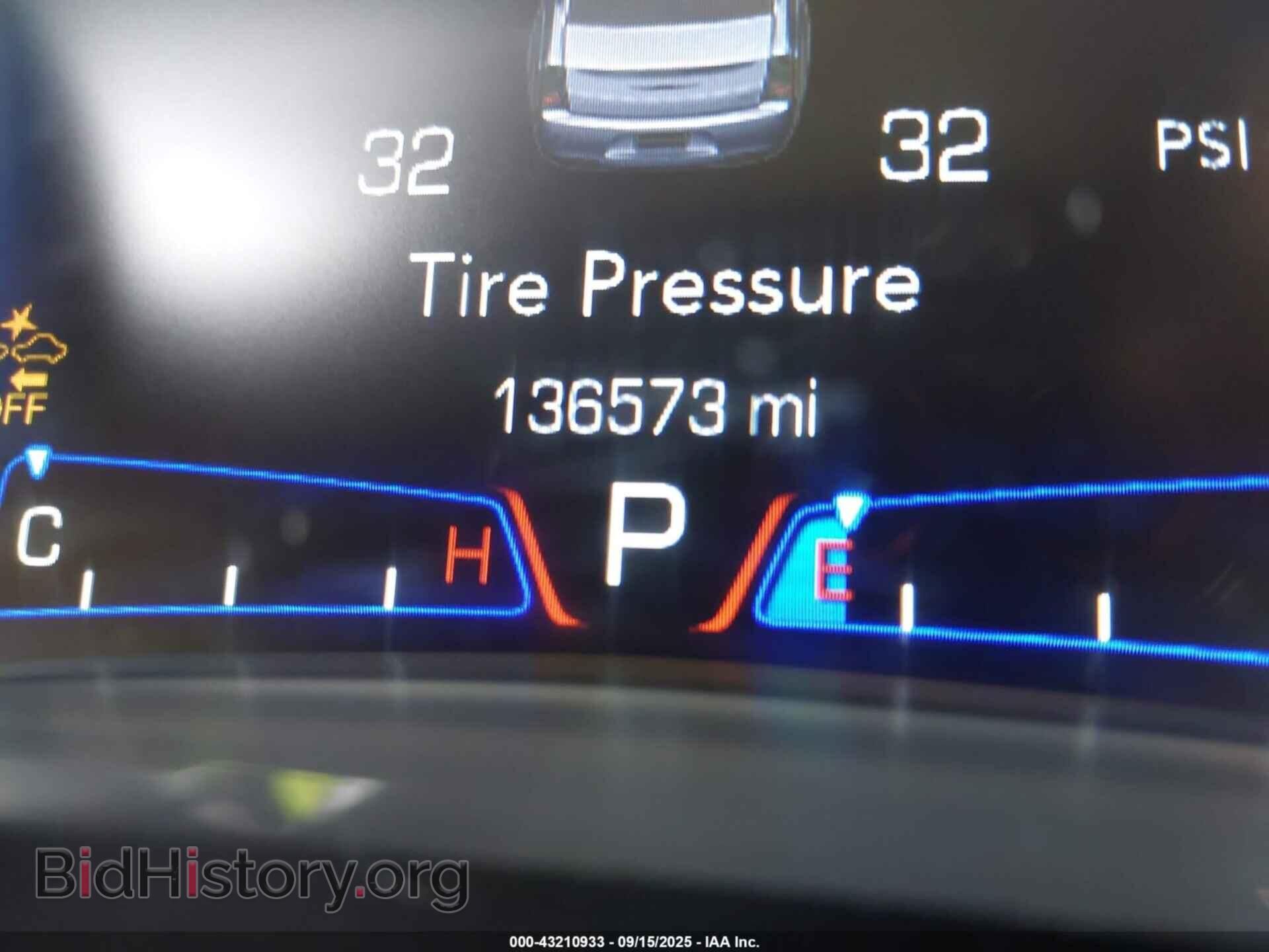 2018 CHRYSLER 300 - VIN: 2C3CCAGGXJH268875 - Фото 16