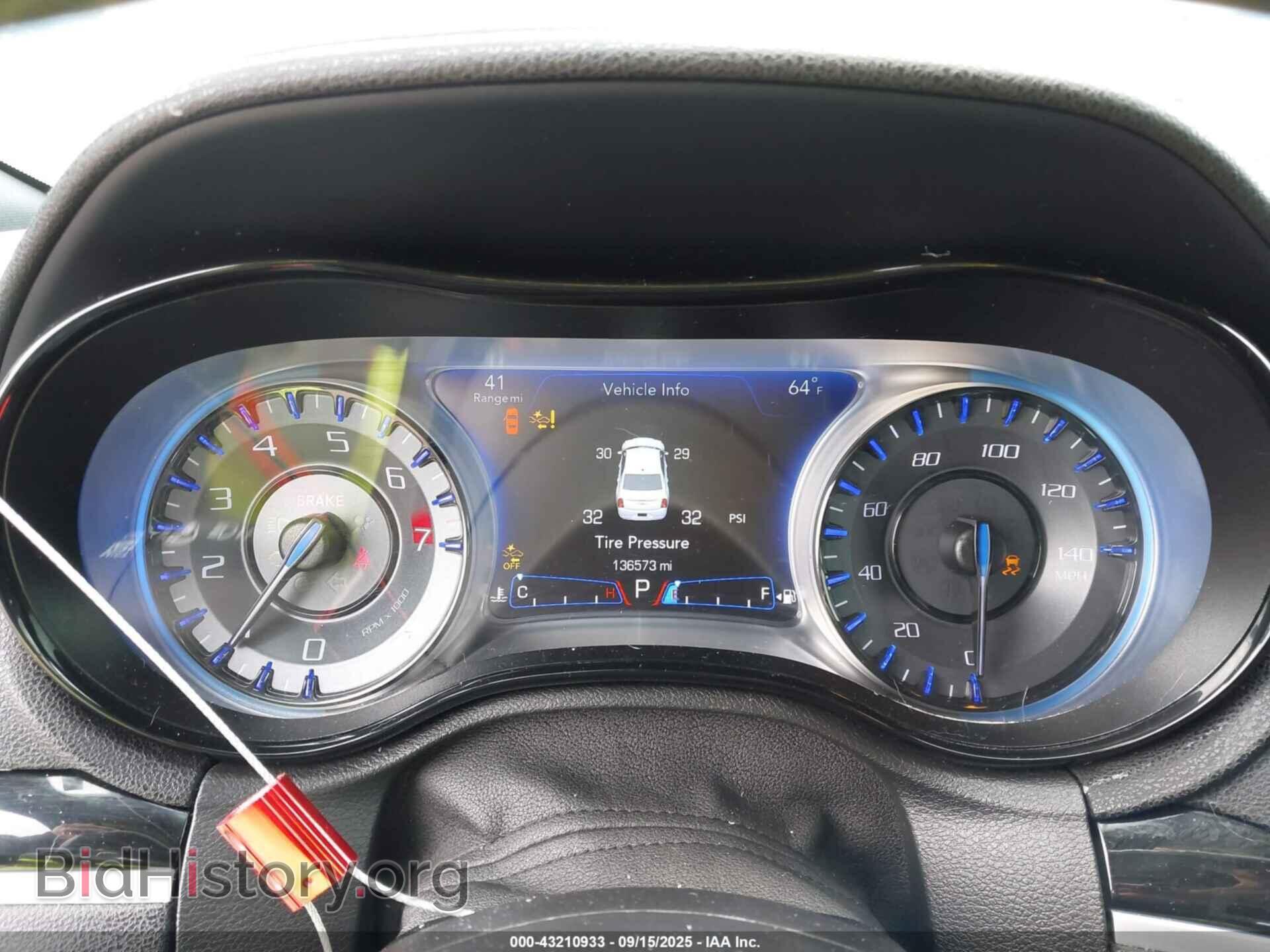 2018 CHRYSLER 300 - VIN: 2C3CCAGGXJH268875 - Фото 7