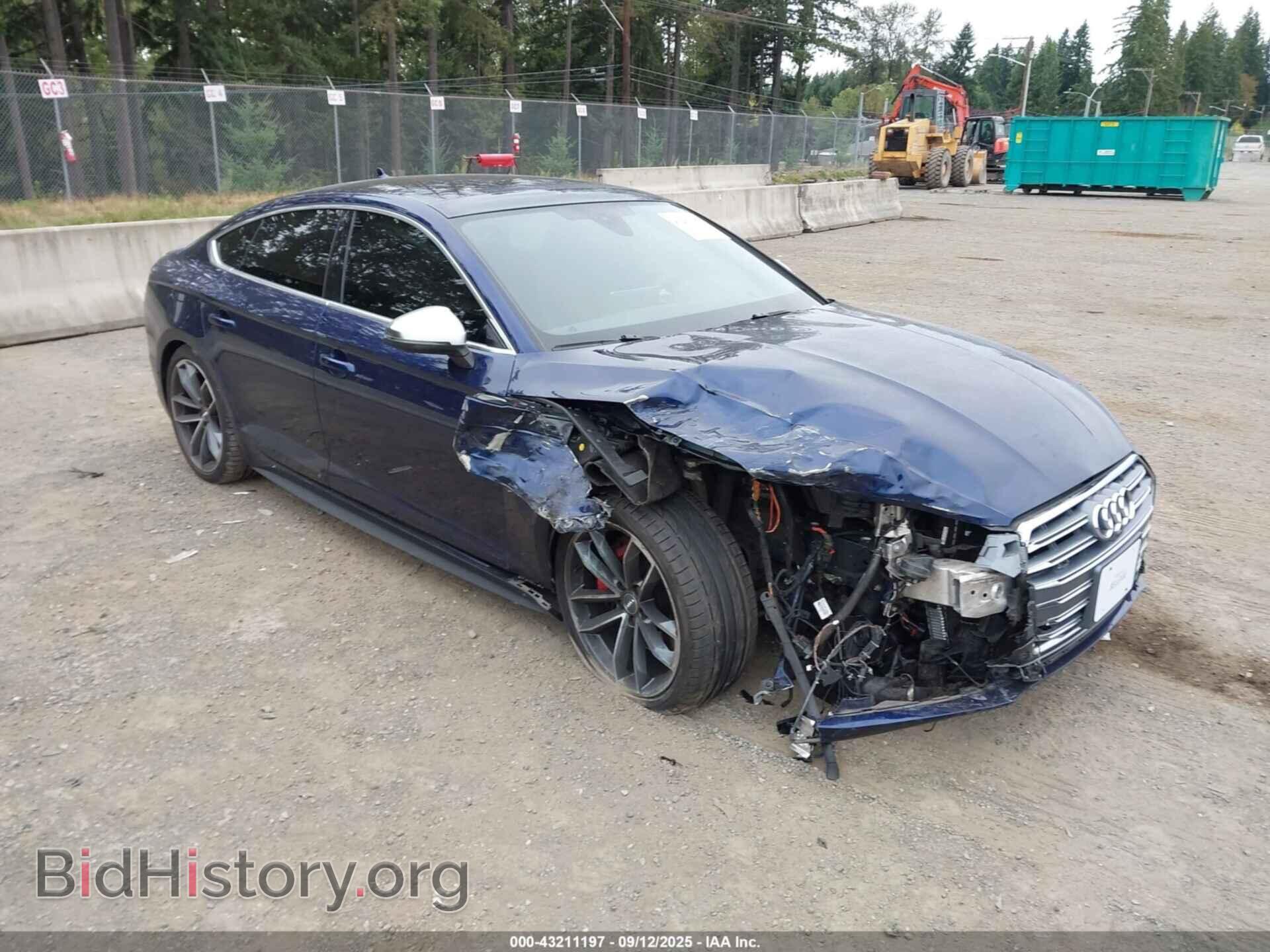 Photo WAUC4CF5XKA065146 - AUDI S5 2019