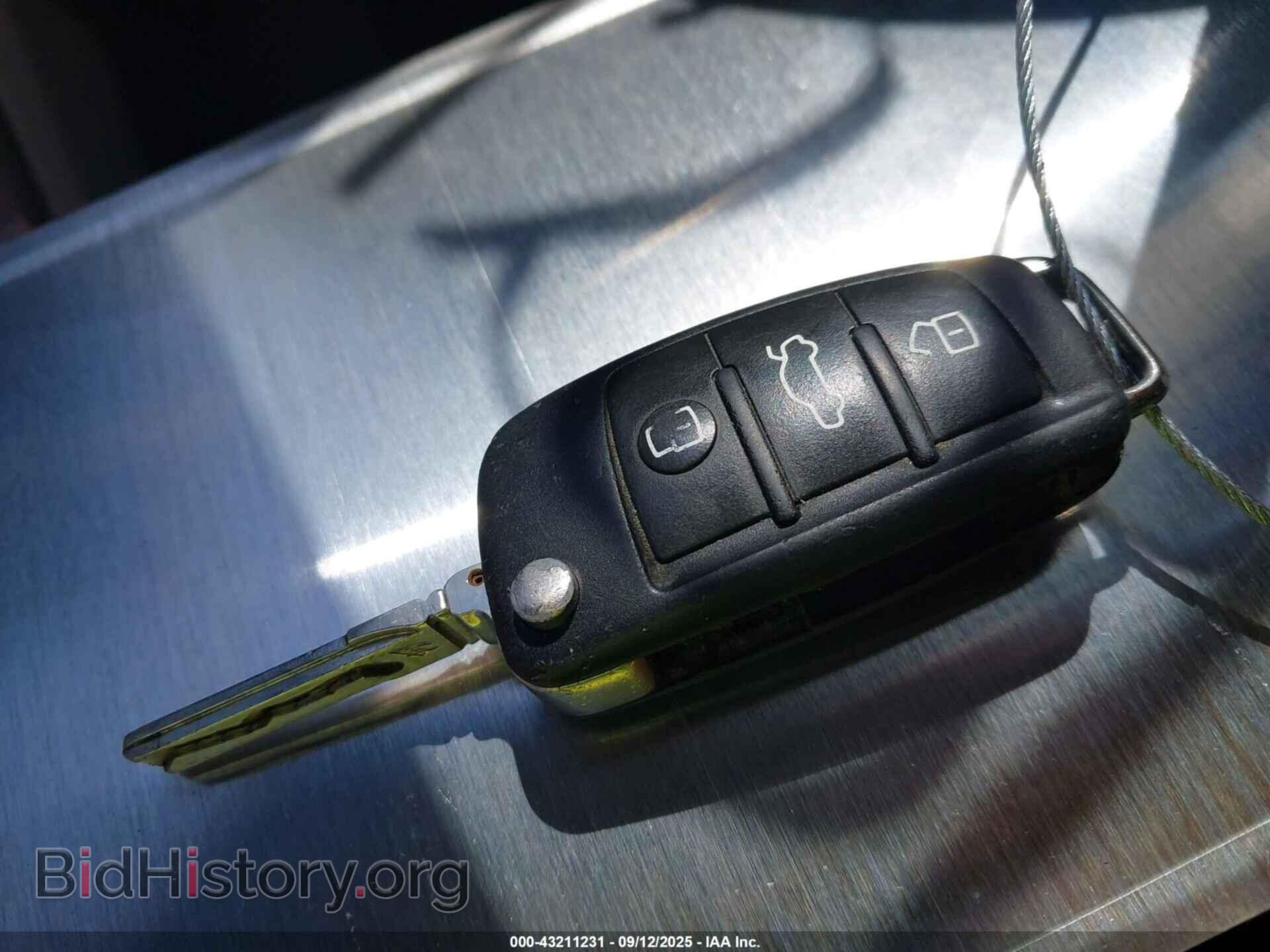 2008 AUDI A4 - VIN: WAUDF78EX8A042932 - Photo 11