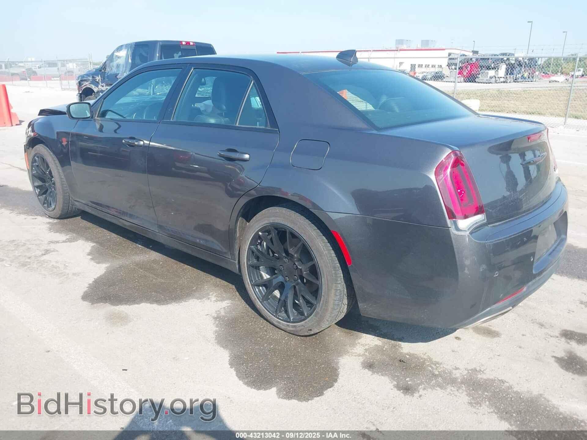 2021 CHRYSLER 300 - VIN: 2C3CCABG7MH545705 - Фото 3
