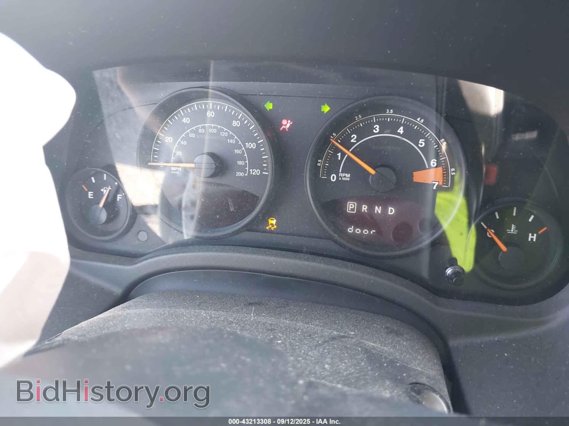 2015 JEEP COMPASS - VIN: 1C4NJDBB8FD325201 - Фото 7