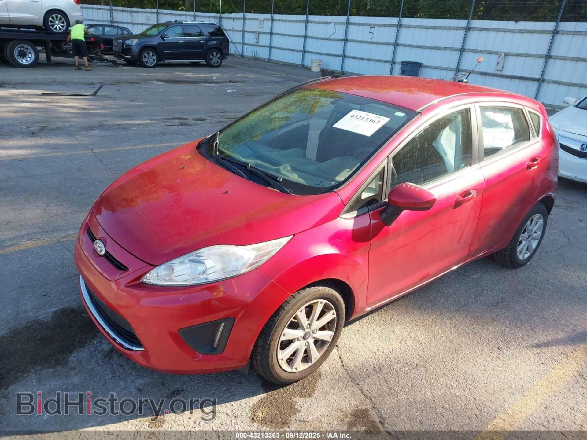 2011 FORD FIESTA - VIN: 3FADP4EJ1BM111670 - Фото 2