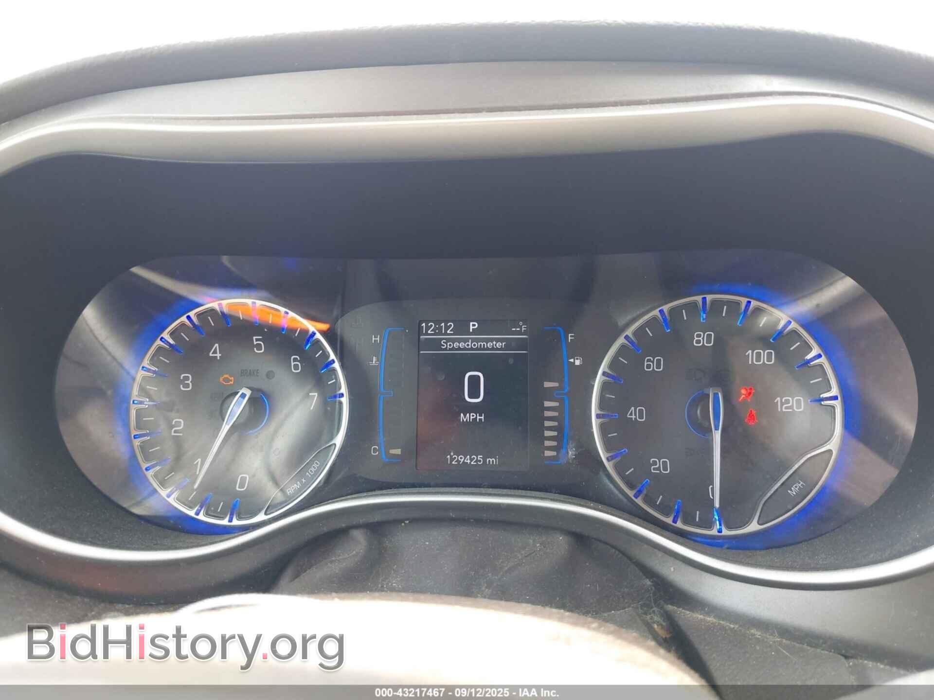 2017 CHRYSLER PACIFICA - VIN: 2C4RC1CG9HR608677 - Фото 7