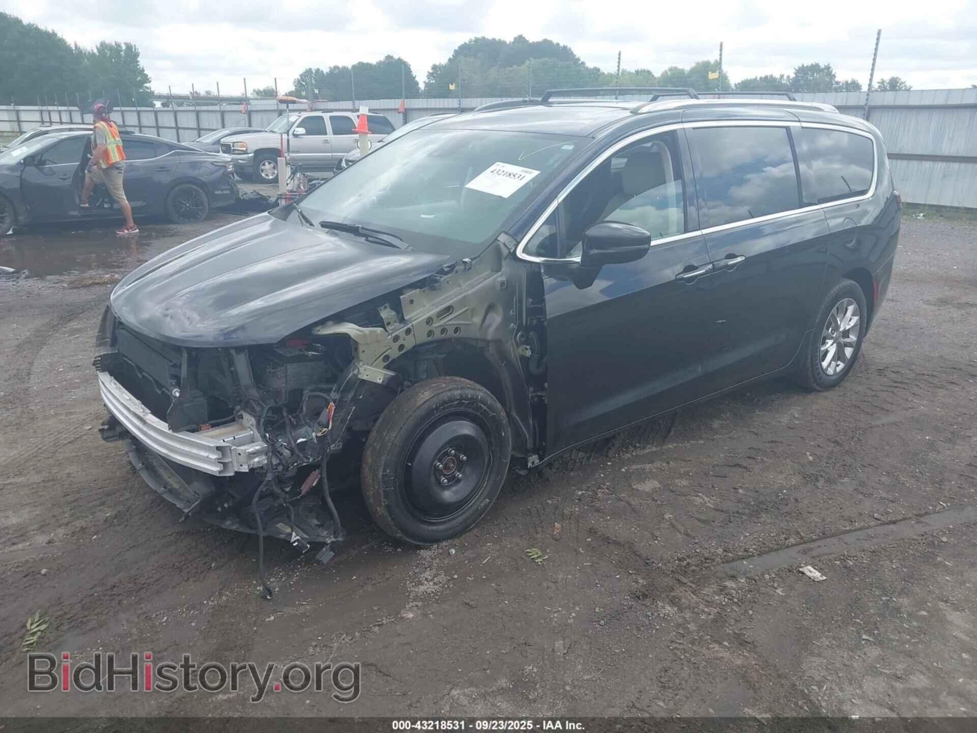 2021 CHRYSLER PACIFICA - VIN: 2C4RC1BG1MR593796 - Фото 2