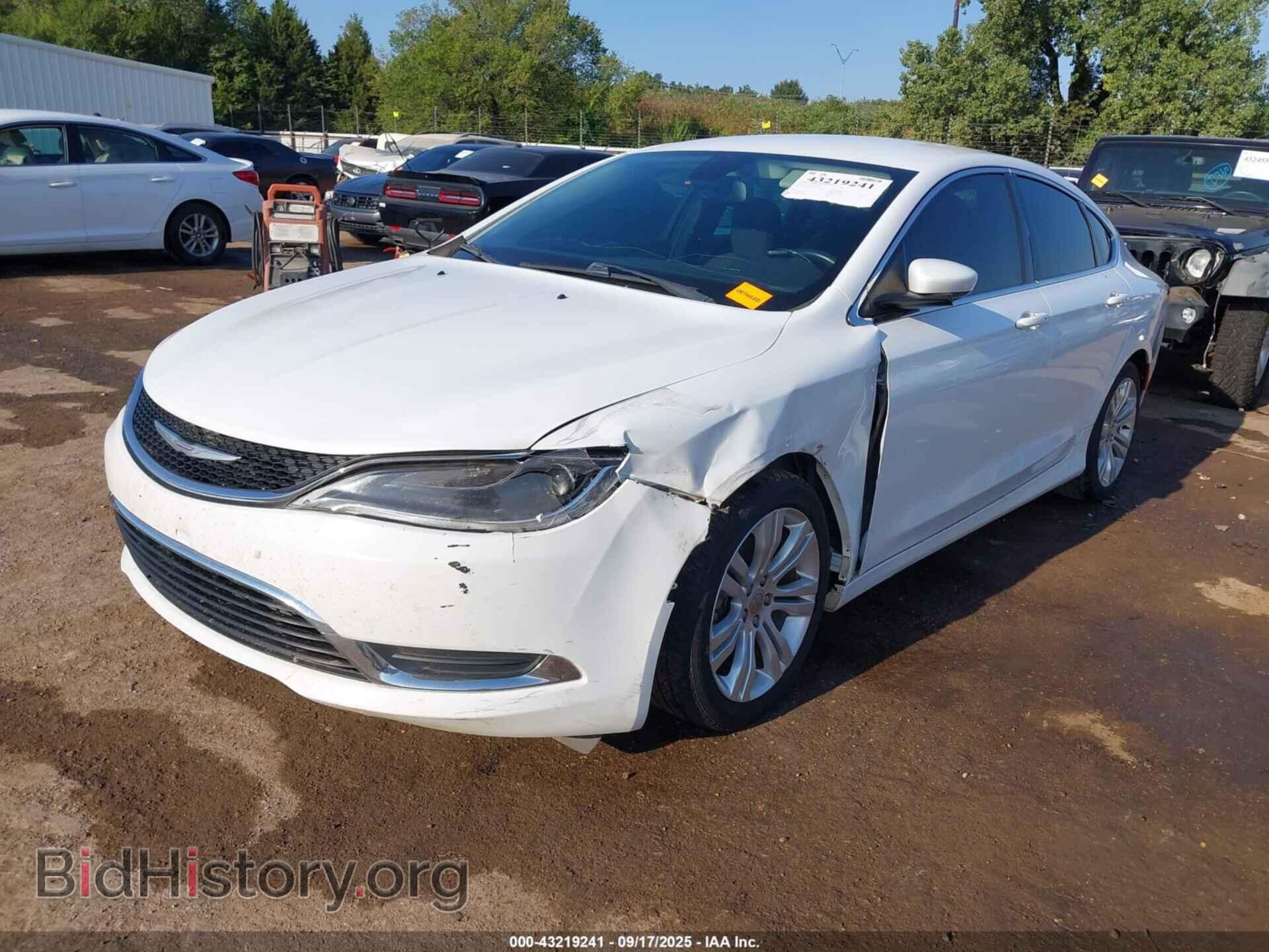 2015 CHRYSLER 200 - VIN: 1C3CCCAB7FN751277 - Фото 2