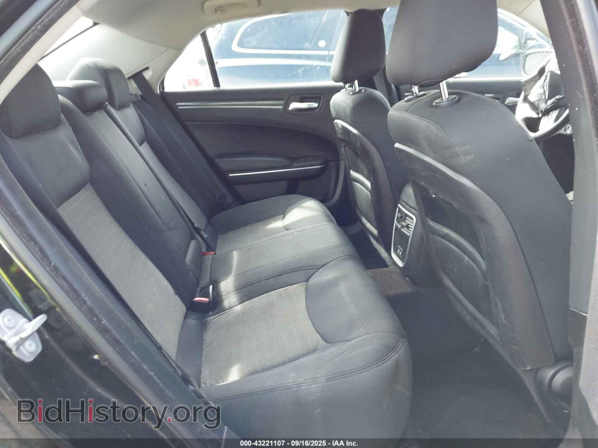 2018 CHRYSLER 300 - VIN: 2C3CCAAG9JH278158 - Фото 8