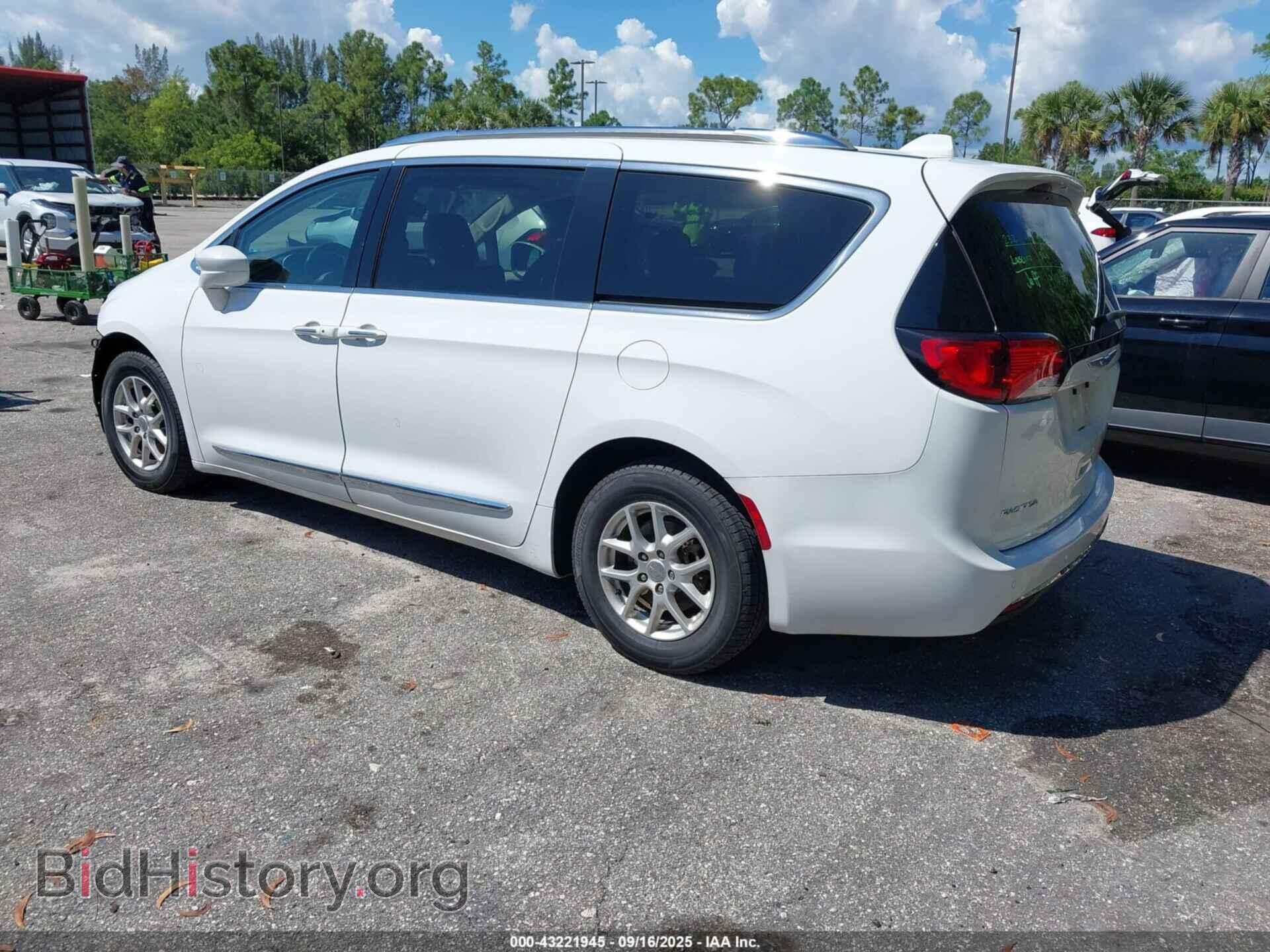 2020 CHRYSLER PACIFICA - VIN: 2C4RC1BG9LR106004 - Фото 3