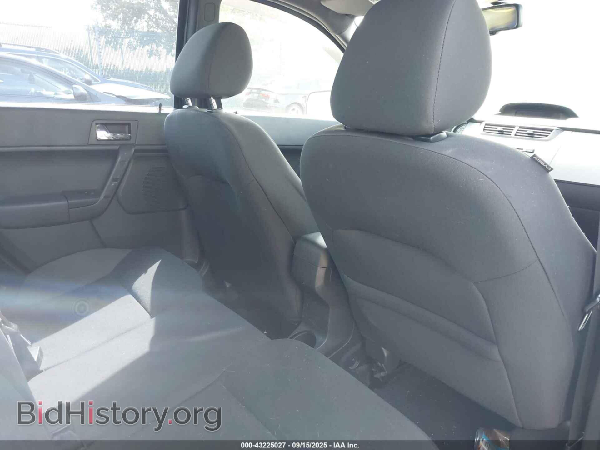 2011 FORD FOCUS - VIN: IFAHP3GN8BW128655 - Фото 8