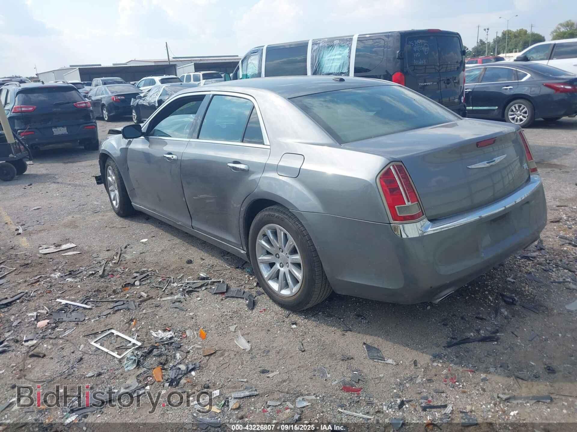 2011 CHRYSLER 300C - VIN: 2C3CA6CT8BH598859 - Фото 3