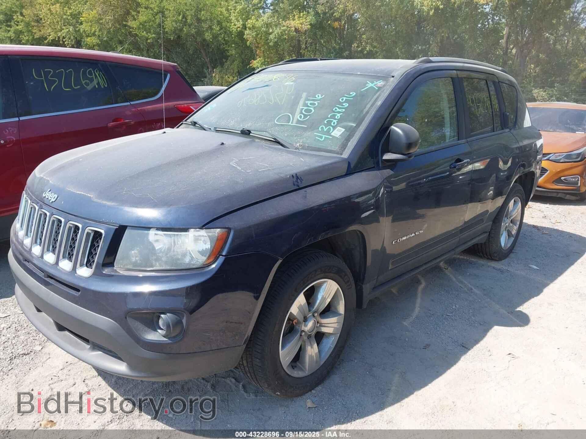 2014 JEEP COMPASS - VIN: 1C4NJDBB2ED815843 - Фото 2