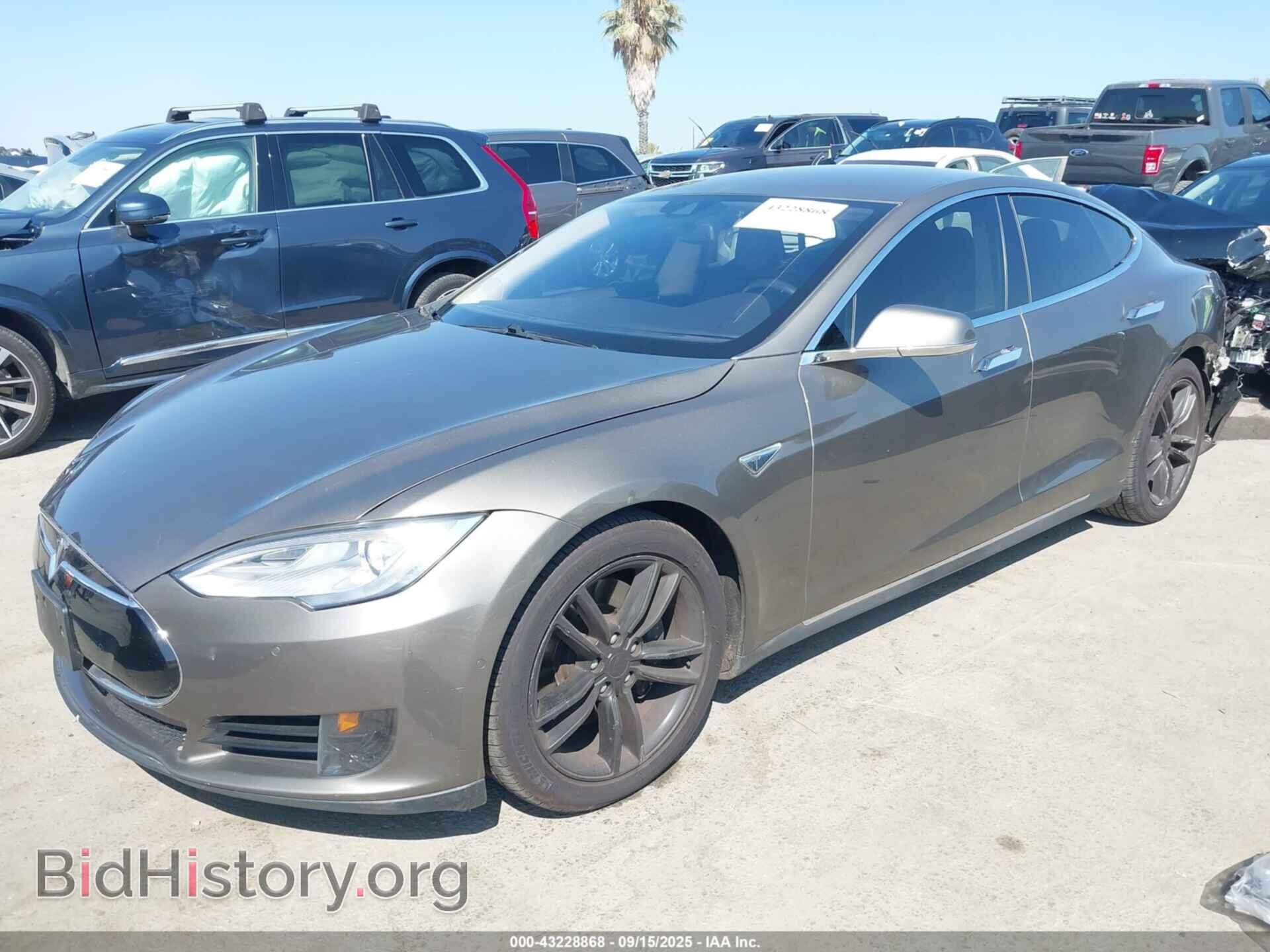 2015 TESLA MODEL S - VIN: 5YJSA1E22FF113089 - Photo 2