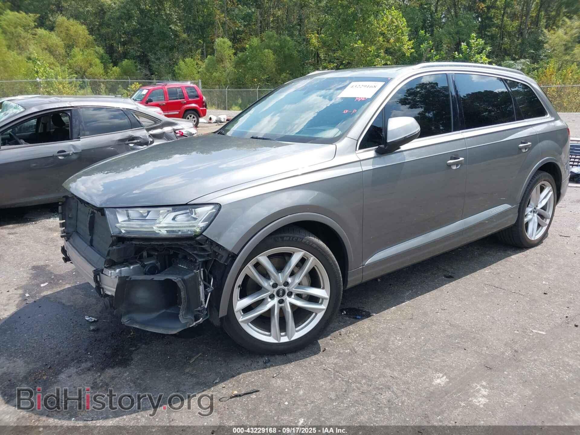 2017 AUDI Q7 - VIN: WA1VAAF75HD045740 - Фото 2