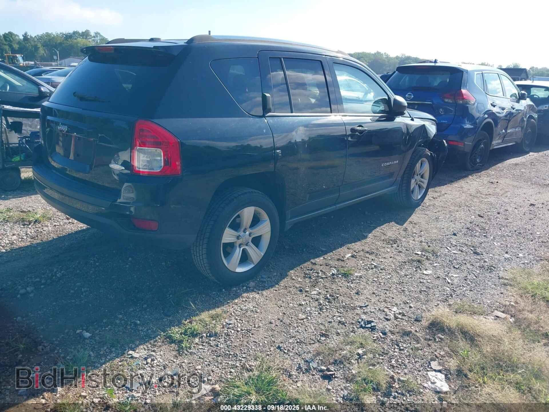 2012 JEEP COMPASS - VIN: 1C4NJDEB6CD621096 - Photo 4