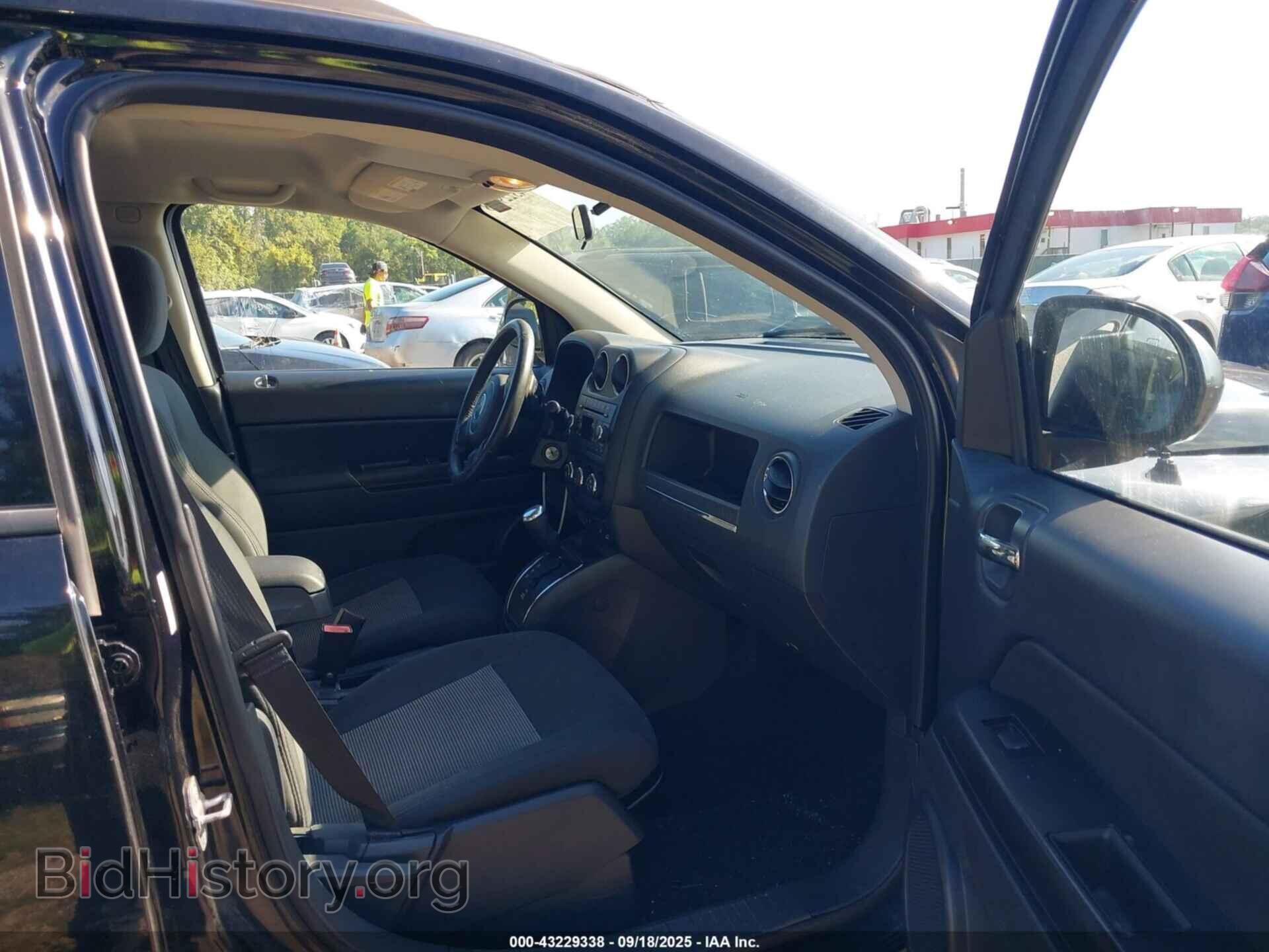 2012 JEEP COMPASS - VIN: 1C4NJDEB6CD621096 - Photo 5