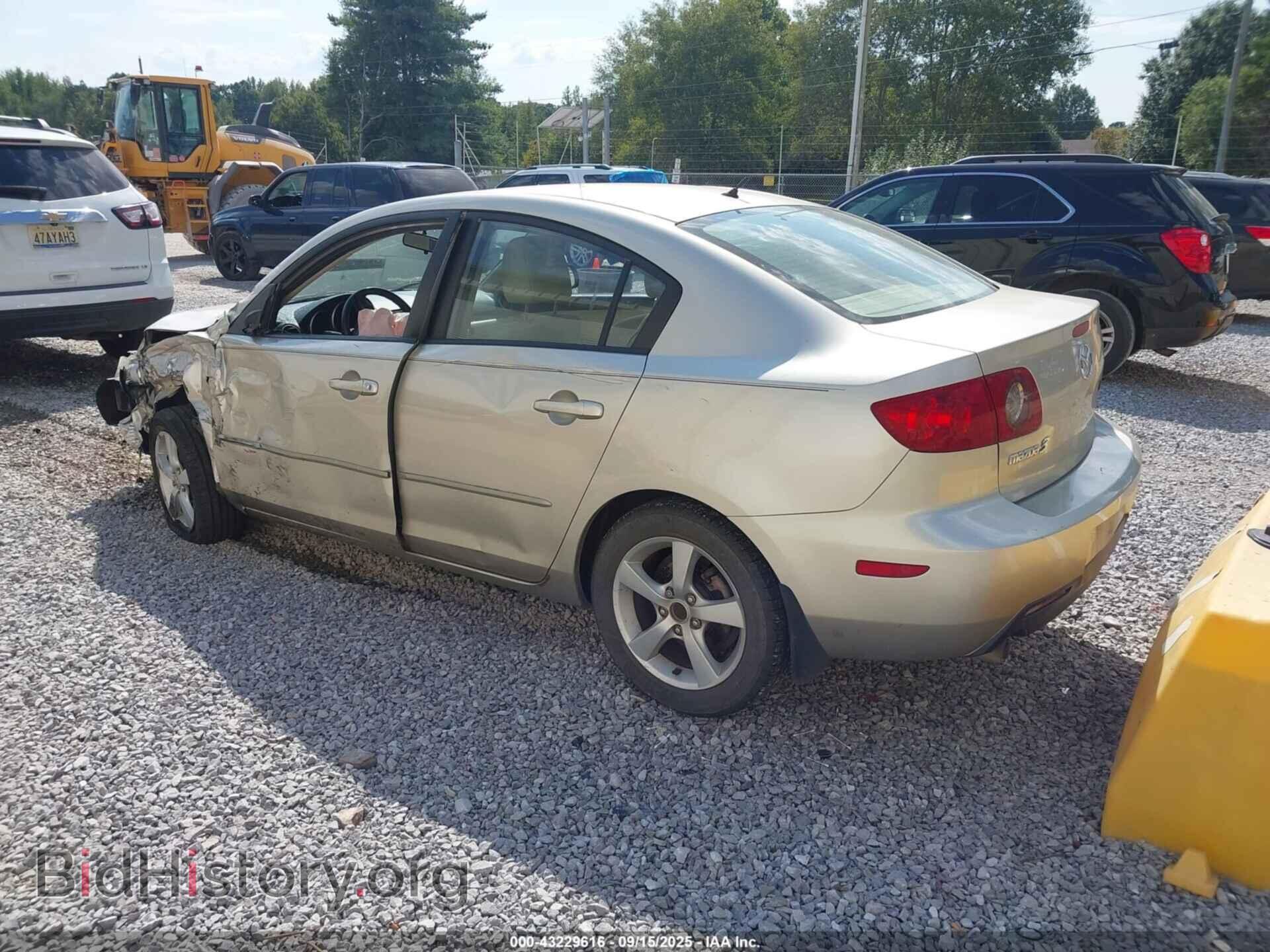 2006 MAZDA MAZDA3 - VIN: JM1BK32F861470074 - Фото 3