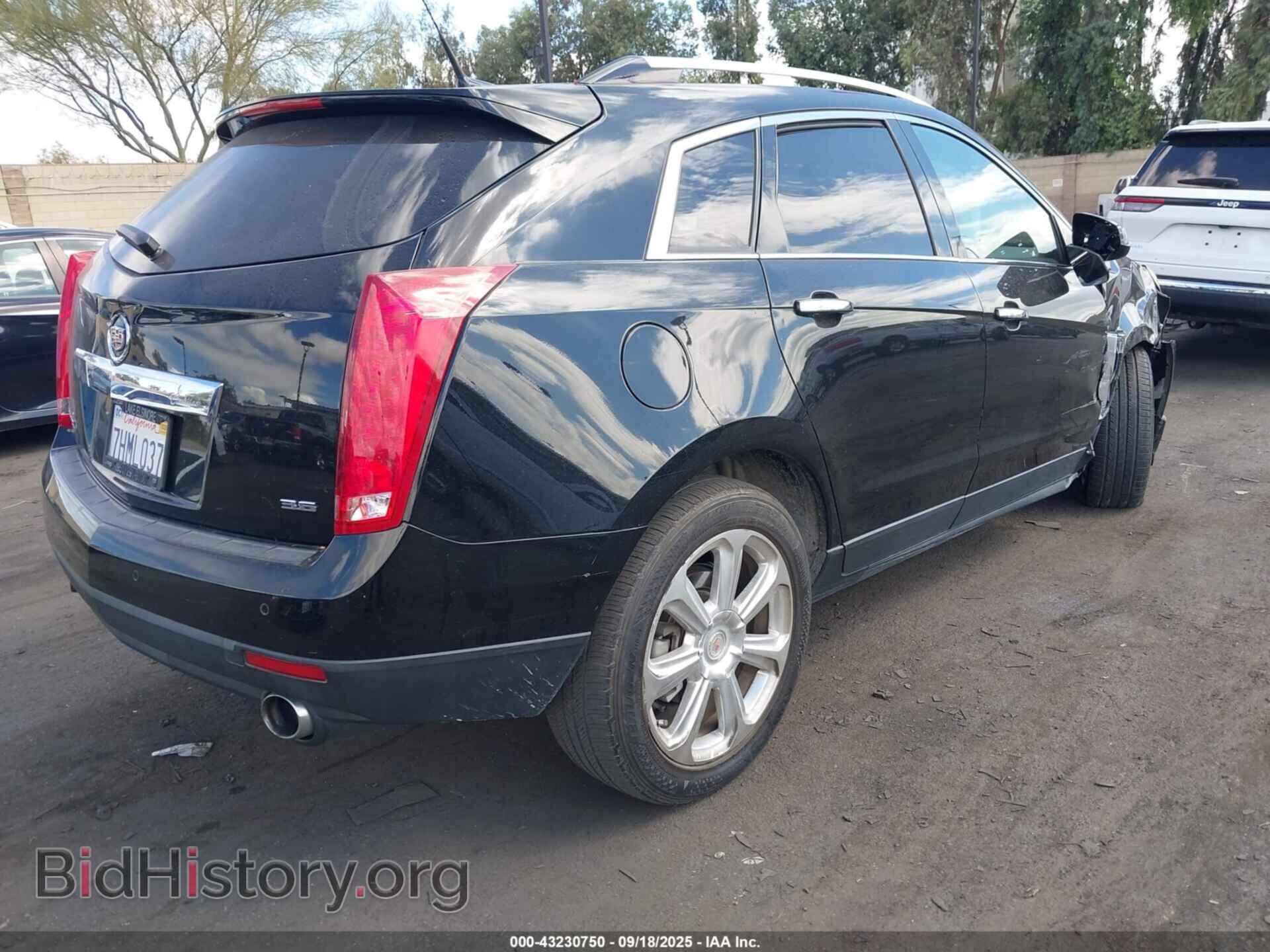 2014 CADILLAC SRX - VIN: 3GYFNDE35ES686858 - Фото 4