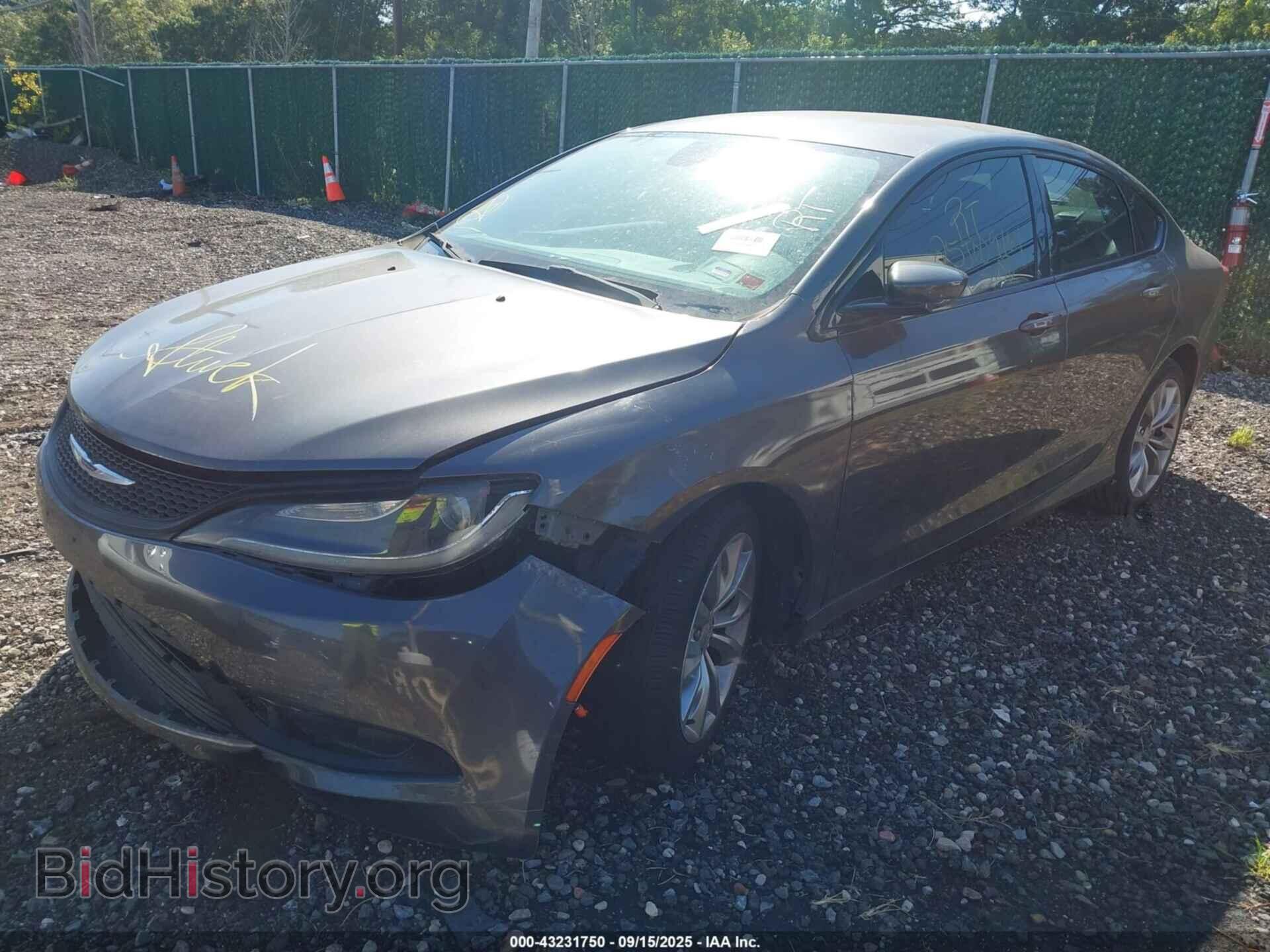 2015 CHRYSLER 200 - VIN: 1C3CCCDGXFN522714 - Фото 2
