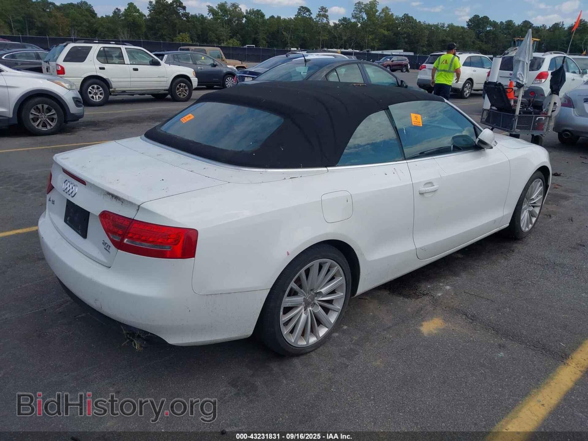 2011 AUDI A5 - VIN: WAULFAFH2BN013849 - Photo 4