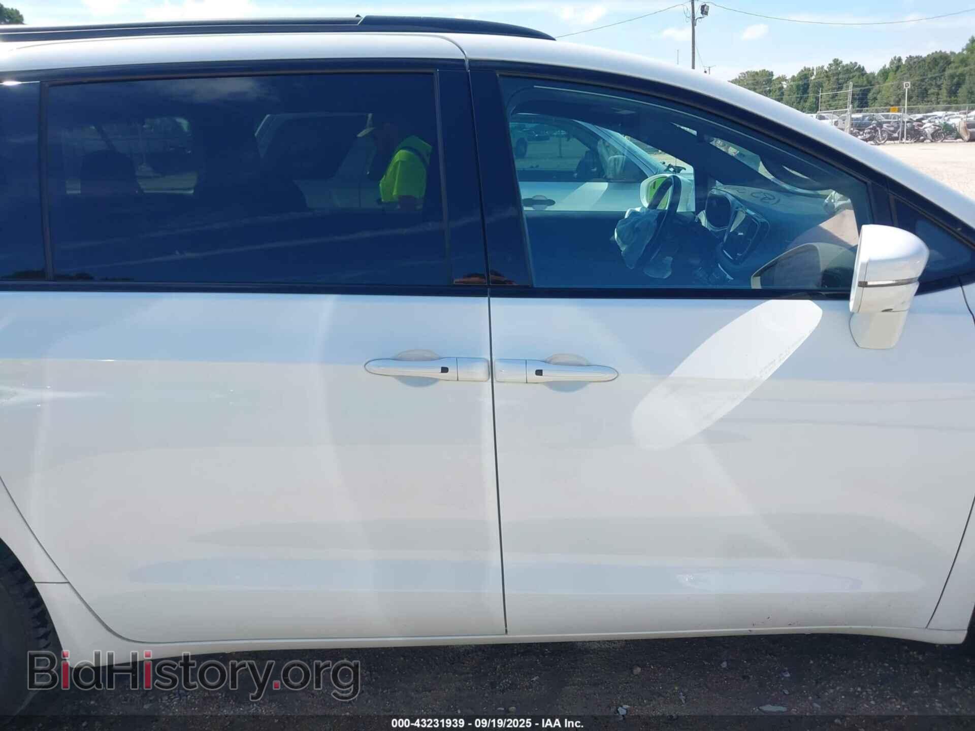 2021 CHRYSLER PACIFICA - VIN: 2C4RC1BG6MR572202 - Фото 13