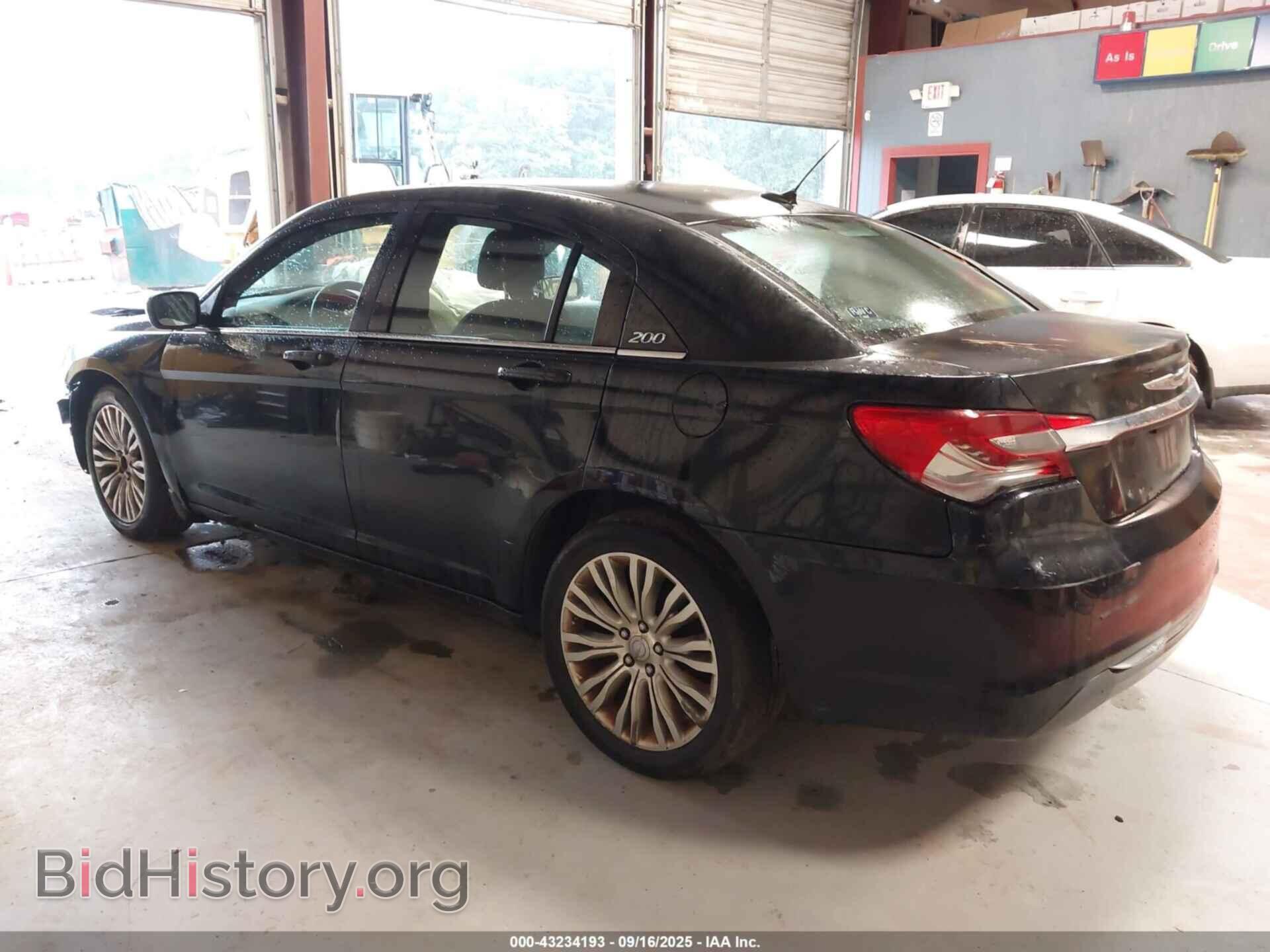 2012 CHRYSLER 200 - VIN: 1C3CCBAB8CN282139 - Фото 3
