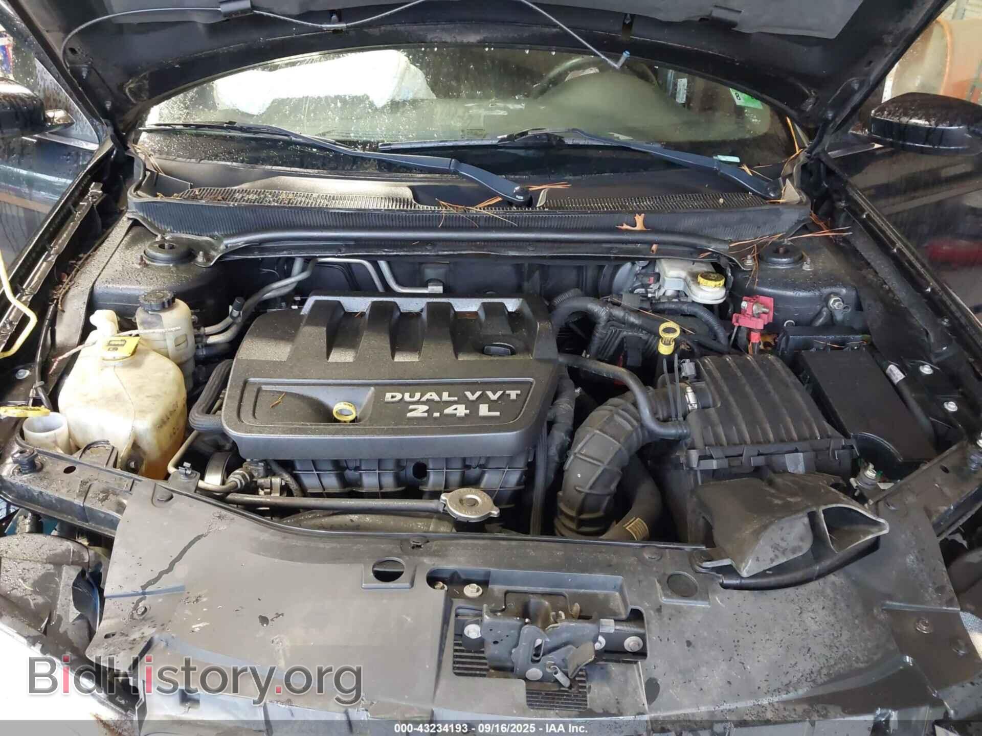 2012 CHRYSLER 200 - VIN: 1C3CCBAB8CN282139 - Фото 10