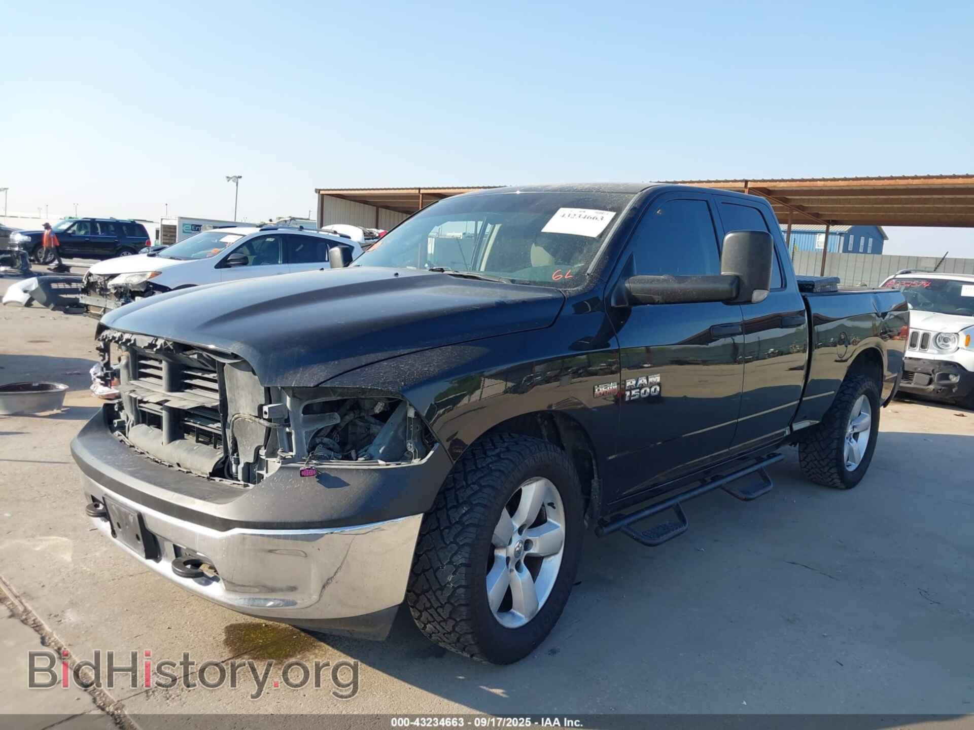 2018 RAM 1500 - VIN: 1C6RR7FT1JS103819 - Фото 2