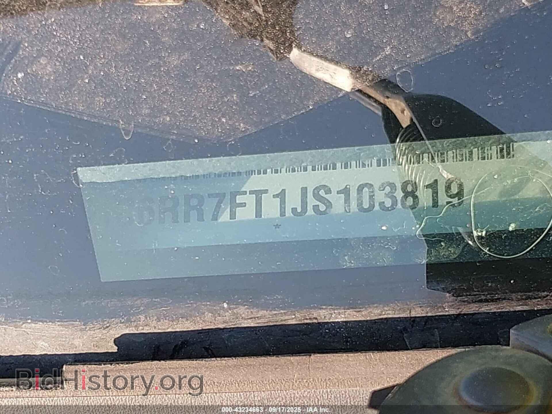 2018 RAM 1500 - VIN: 1C6RR7FT1JS103819 - Фото 17